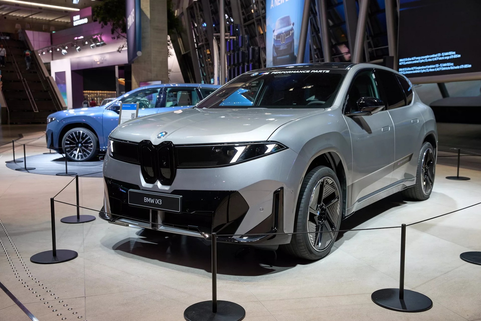 SUV điện cao cấp BMW iX3 thế hệ mới chính thức ra mắt lần đầu tiên tại IAA Mobility 2025 SUV điện cao cấp BMW iX3 thế hệ mới chính thức ra mắt lần đầu tiên tại IAA Mobility 2025