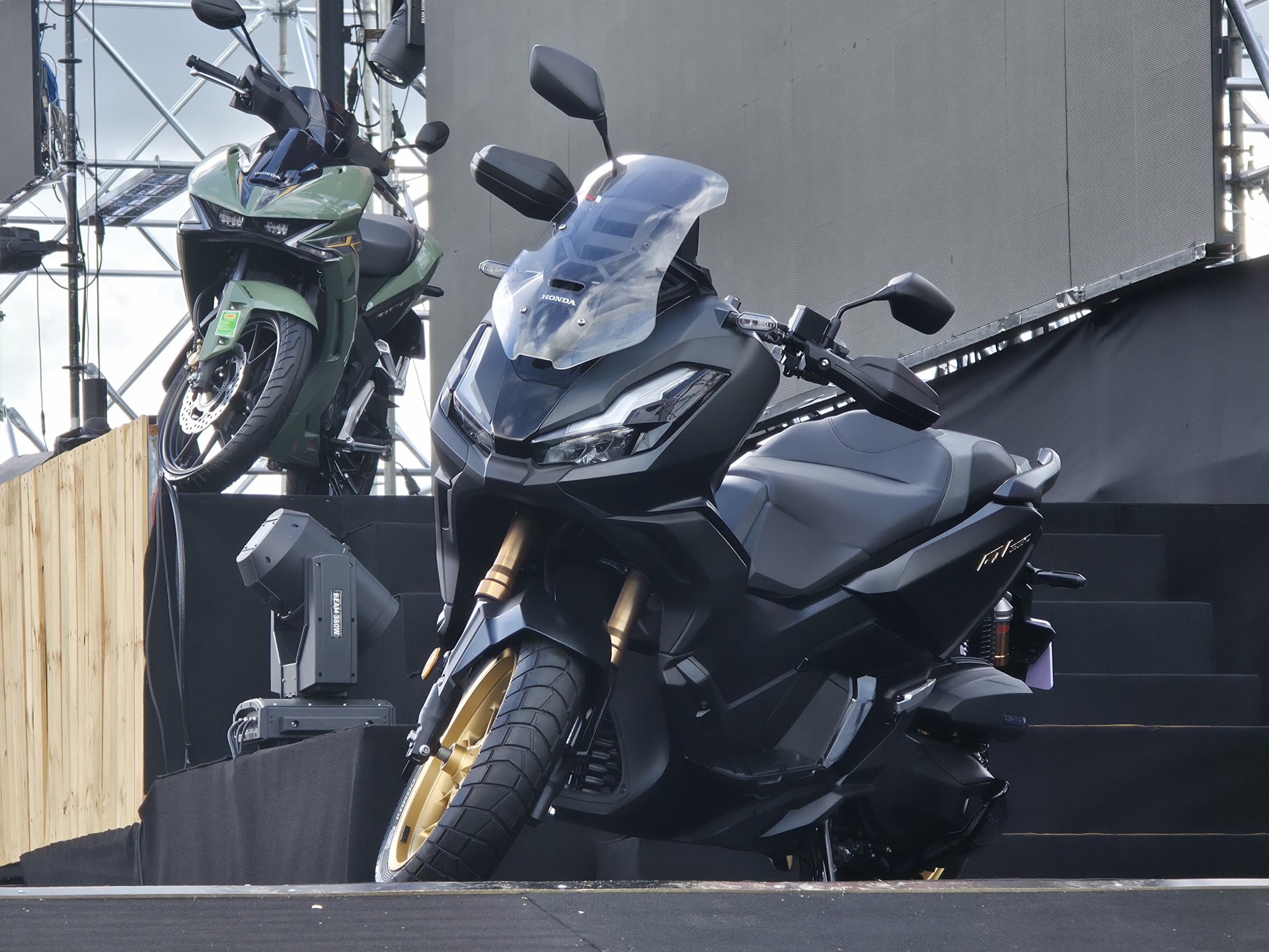 Honda Việt Nam ra mắt Winner R, ADV350 và Rebel 1100 tại Biker Rally Đà Lạt 2025 Honda Việt Nam ra mắt Winner R, ADV350 và Rebel 1100 tại Biker Rally Đà Lạt 2025