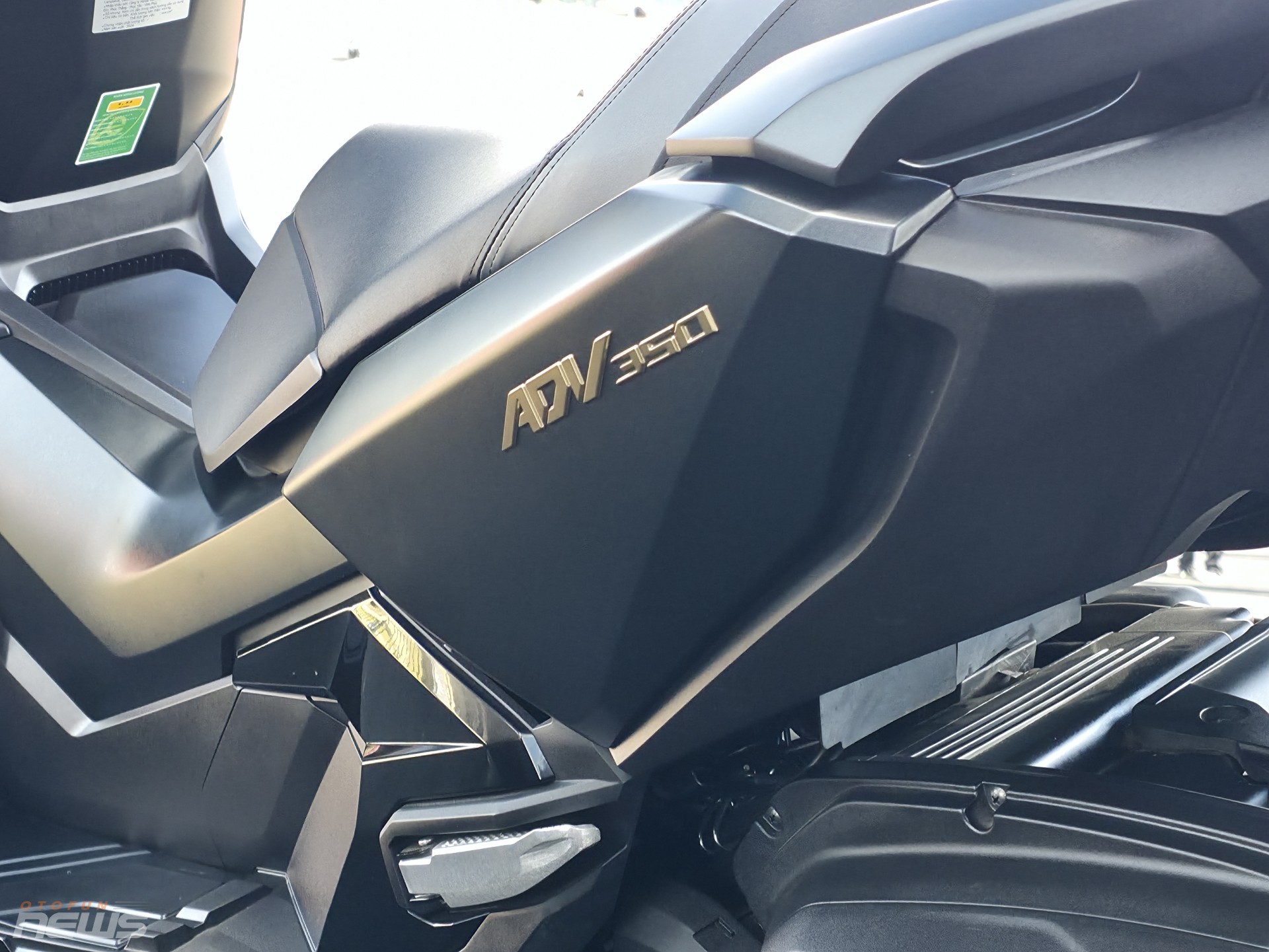 Honda ADV 350 chính hãng giá rẻ hơn gần một nửa so với xe nhập tư nhân Honda ADV 350 chính hãng giá rẻ hơn gần một nửa so với xe nhập tư nhân