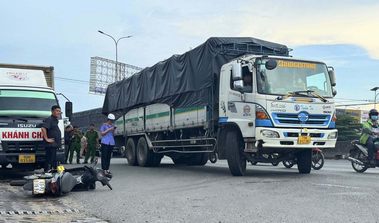 Điểm lại những vụ tài xế xe tải, container cố tình cán tử vong nạn nhân sau va chạm Điểm lại những vụ tài xế xe tải, container cố tình cán tử vong nạn nhân sau va chạm