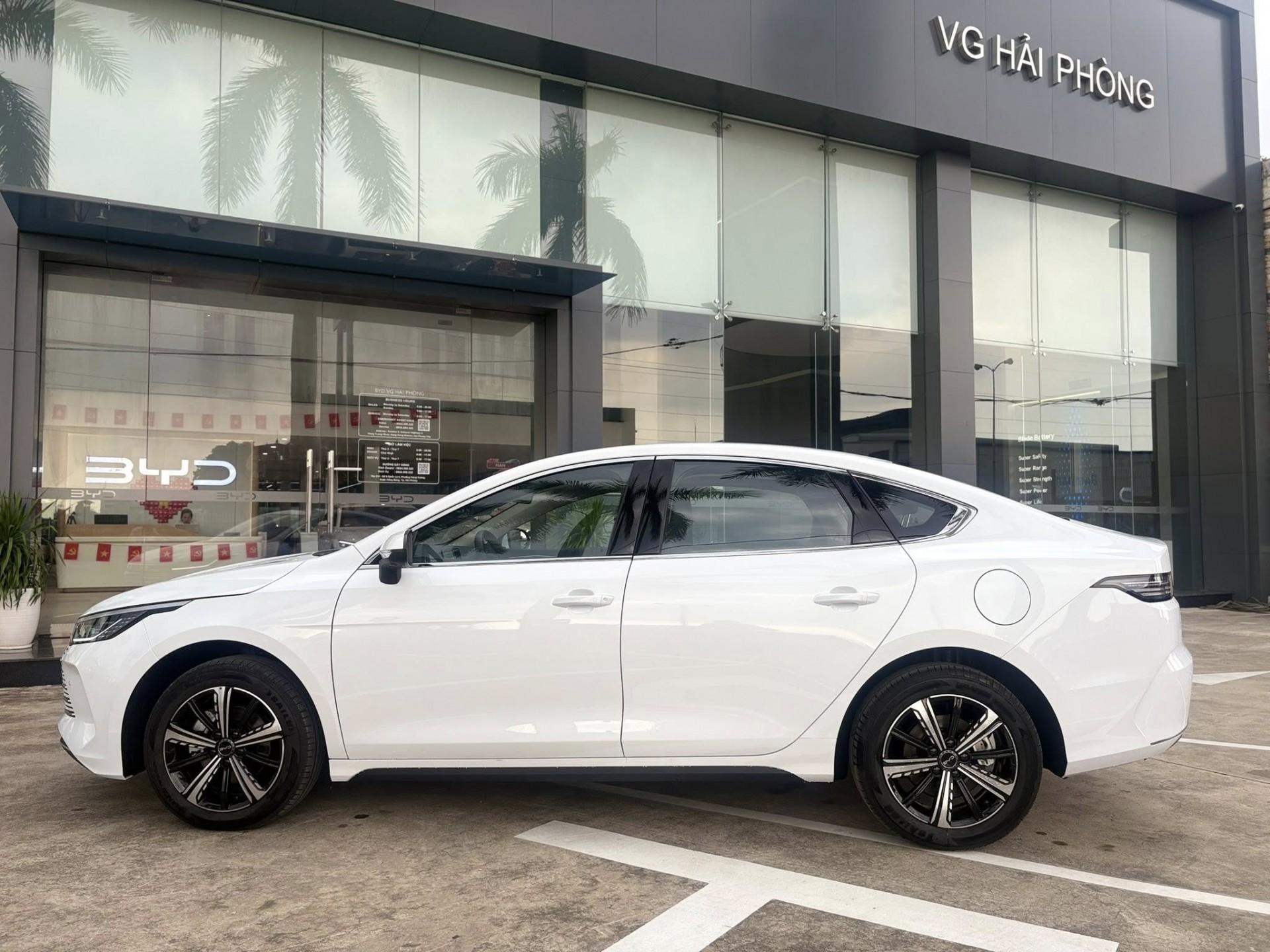 BYD Seal 5 sắp bán tại Việt Nam, cạnh tranh với Civic và Altis hybrid BYD Seal 5 sắp bán tại Việt Nam, cạnh tranh với Civic và Altis hybrid