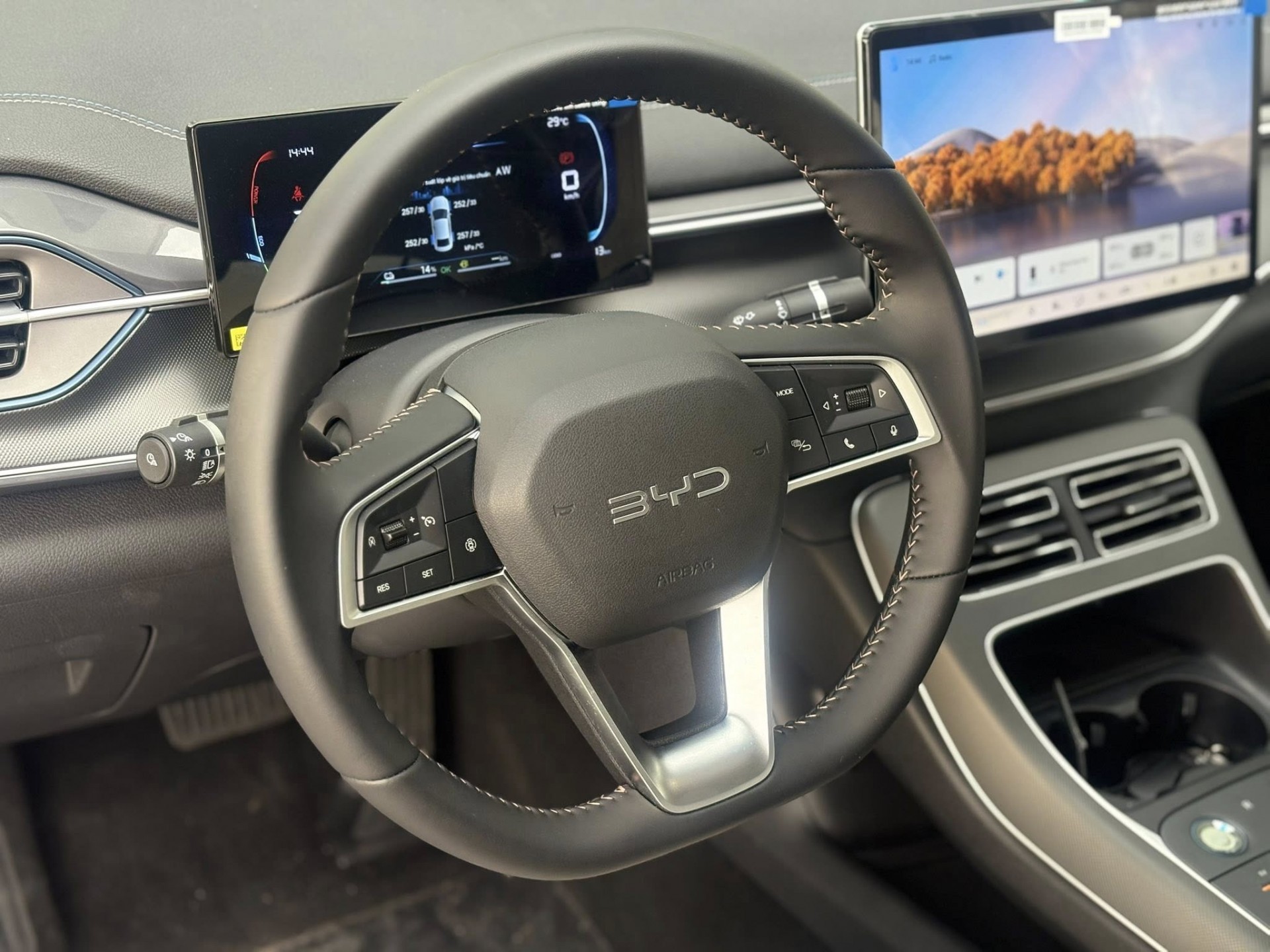BYD Seal 5 sắp bán tại Việt Nam, cạnh tranh với Civic và Altis hybrid BYD Seal 5 sắp bán tại Việt Nam, cạnh tranh với Civic và Altis hybrid