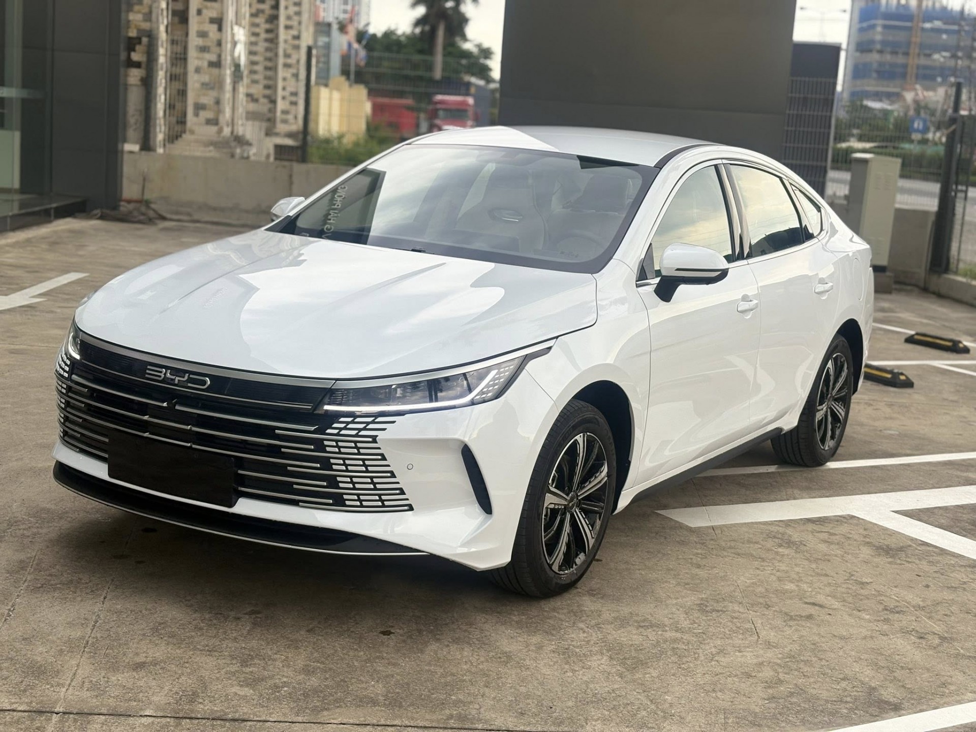 BYD Seal 5 sắp bán tại Việt Nam, cạnh tranh với Civic và Altis hybrid BYD Seal 5 sắp bán tại Việt Nam, cạnh tranh với Civic và Altis hybrid