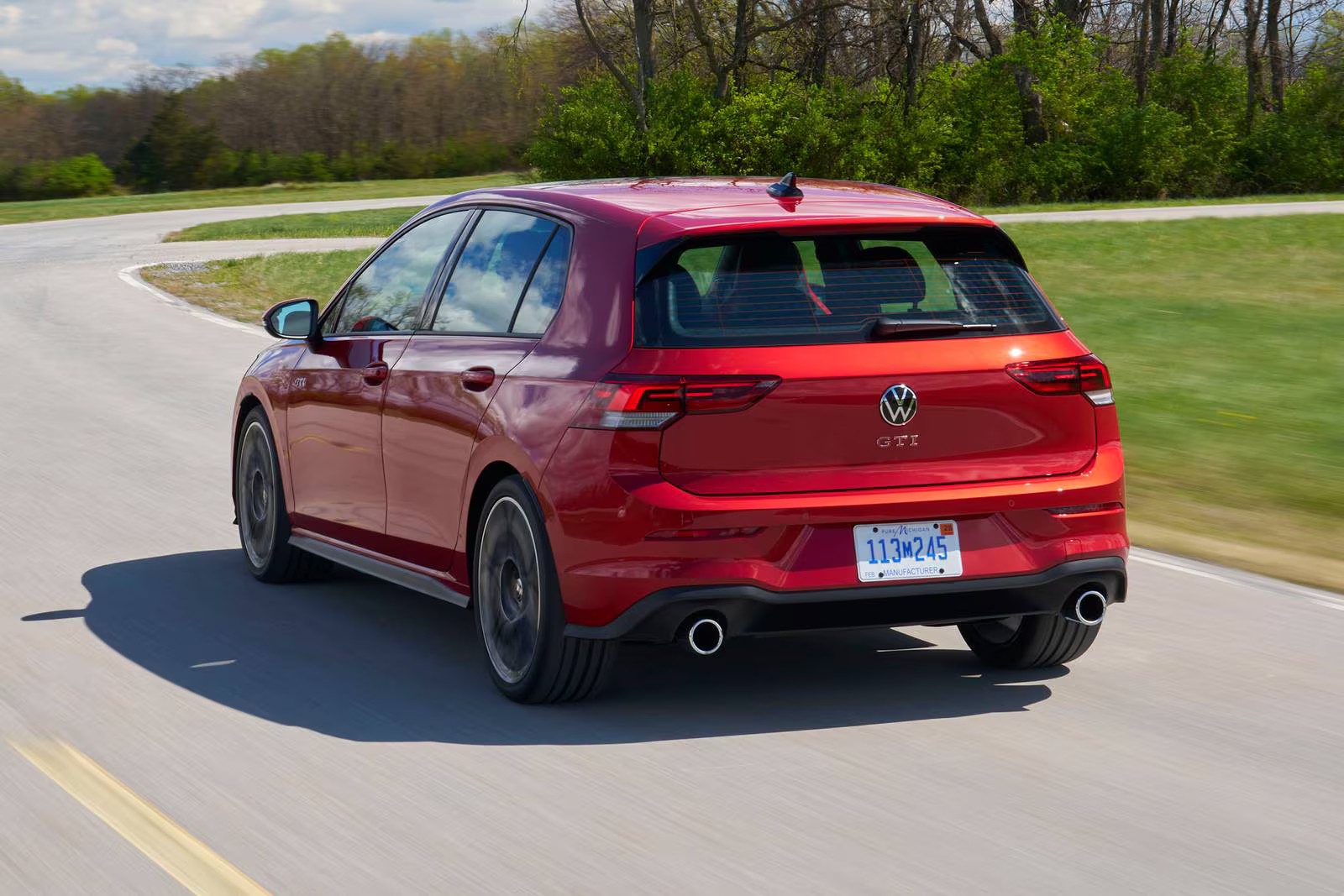Đánh giá Volkswagen Golf GTI 2.0 TSI: hot hatch Đức có còn giữ chất?