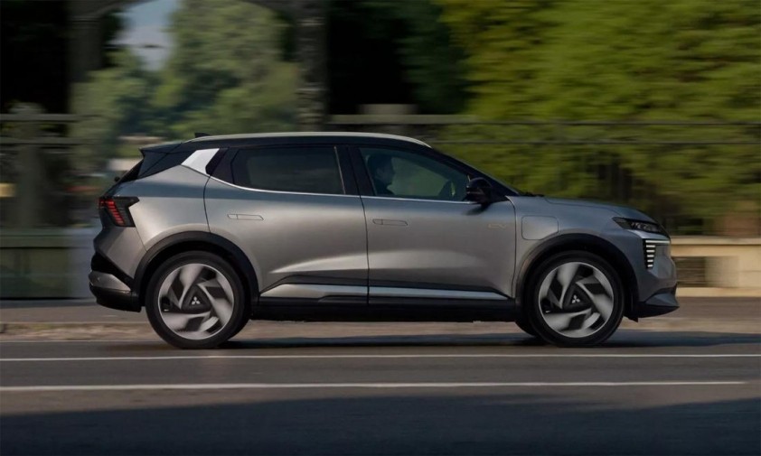 Eclipse Cross EV 2026 ra mắt, Mitsubishi còn lại gì ngoài logo?
