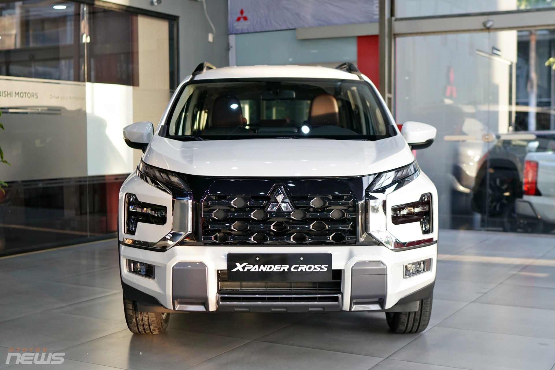 Hai phiên bản của Mitsubishi Xpander 2025 ra mắt, thêm trang bị và giá tăng 1 triệu đồng Hai phiên bản của Mitsubishi Xpander 2025 ra mắt, thêm trang bị và giá tăng 1 triệu đồng
