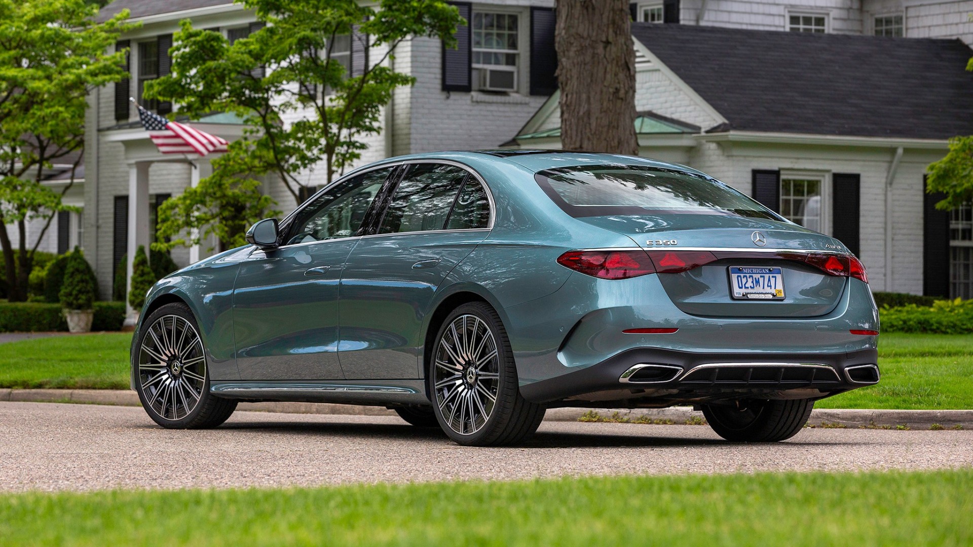 Đánh giá Mercedes-Benz E-Class 2026: Đối trọng trong phân khúc sedan hạng sang Đánh giá Mercedes-Benz E-Class 2026: Đối trọng trong phân khúc sedan hạng sang
