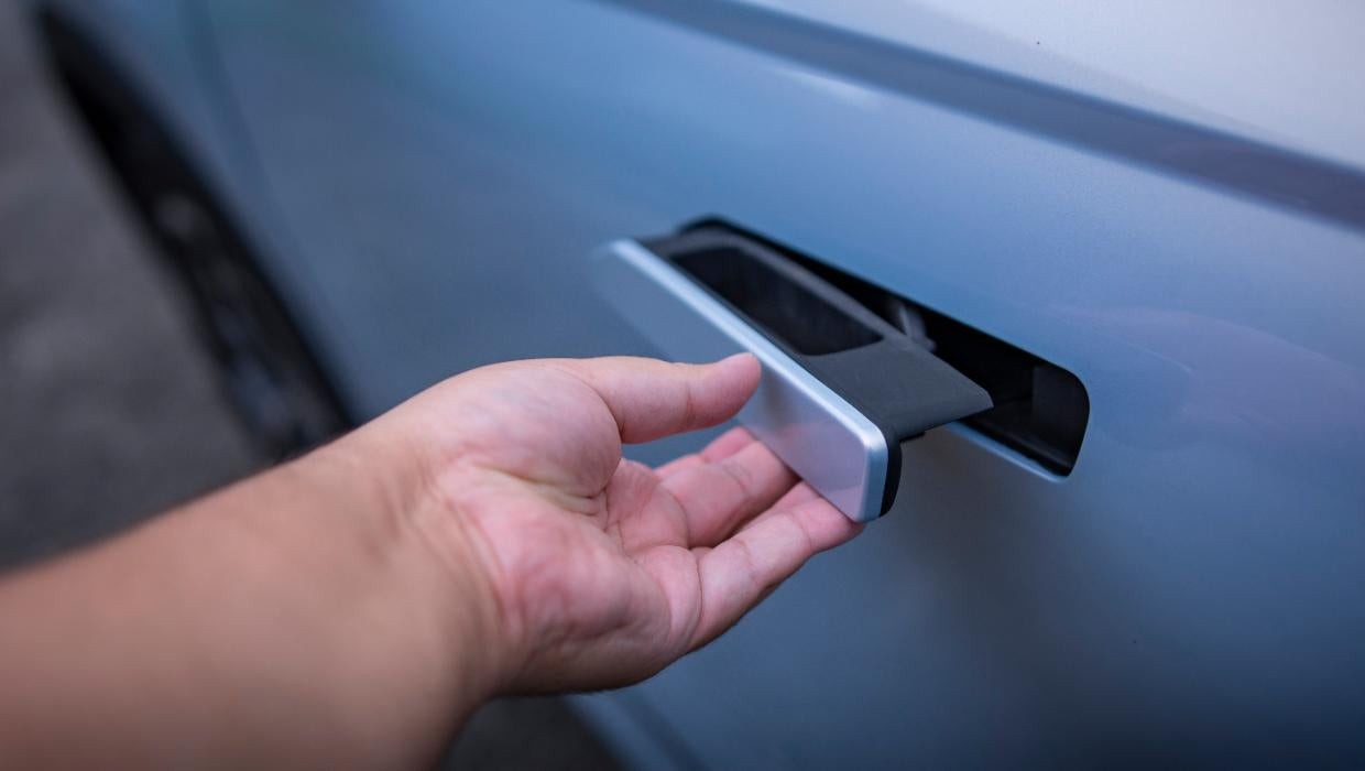 Tay nắm cửa ẩn trên xe điện có thể sẽ Tay nắm cửa ẩn trên xe điện có thể sẽ