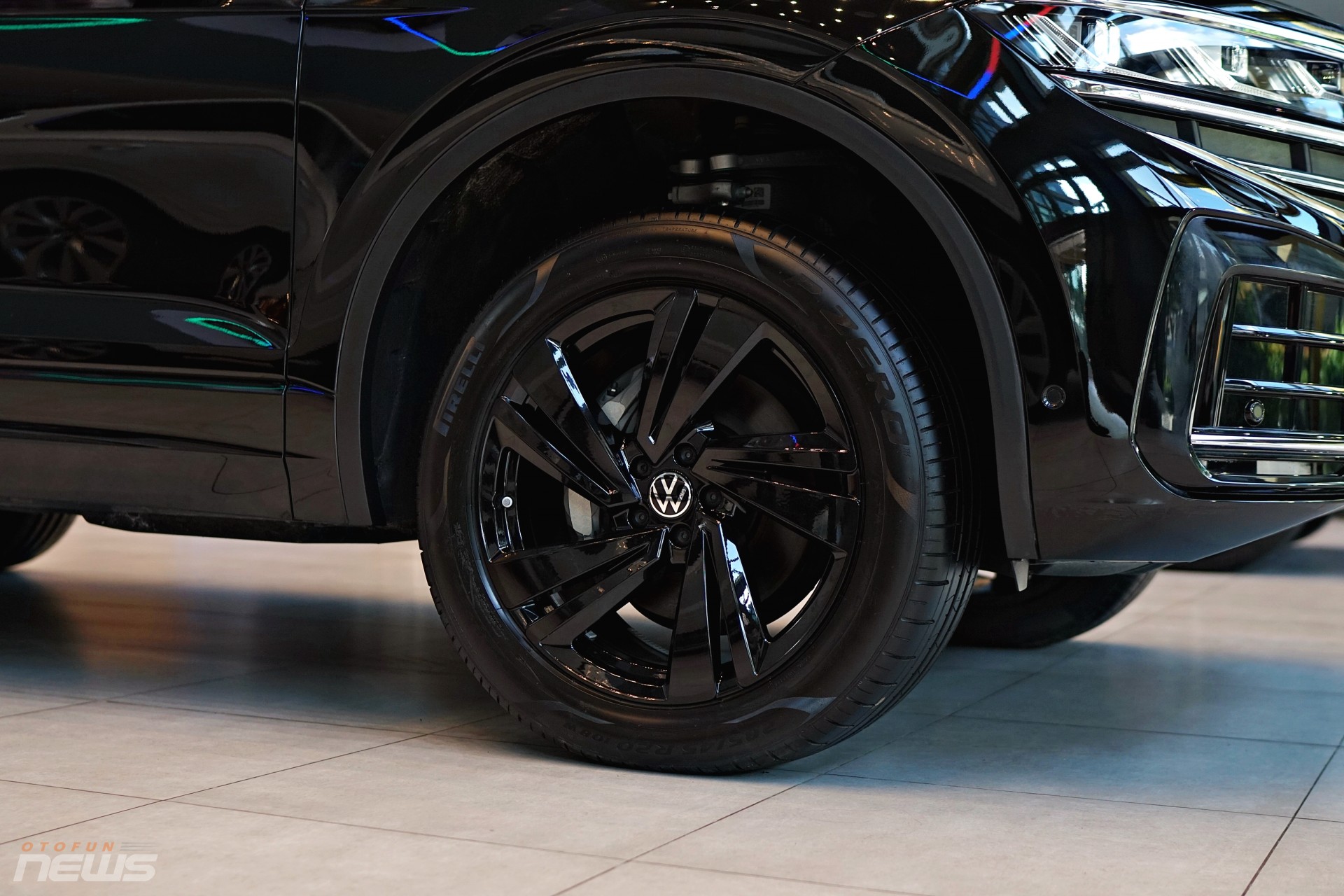 Cận cảnh Volkswagen Touareg Highline vừa về đại lý Đánh giá Volkswagen Touareg Highline