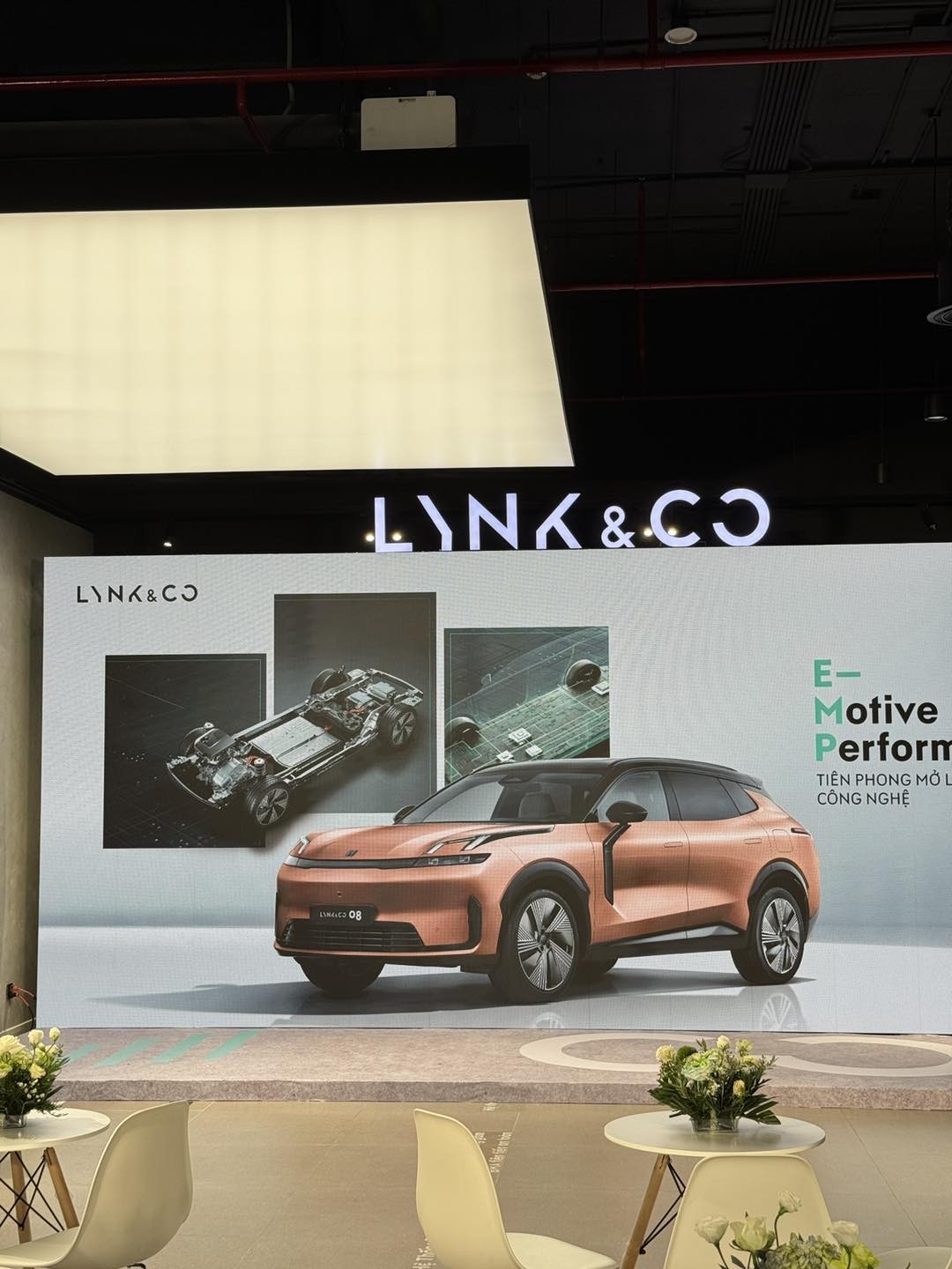 Lynk & Co 08, mẫu xe PHEV đầu tiên mang công nghệ EM-P mới có giá dự kiến 1,4 tỷ Lynk & Co 08 EM-P chốt ra mắt ngày 16/10 tới