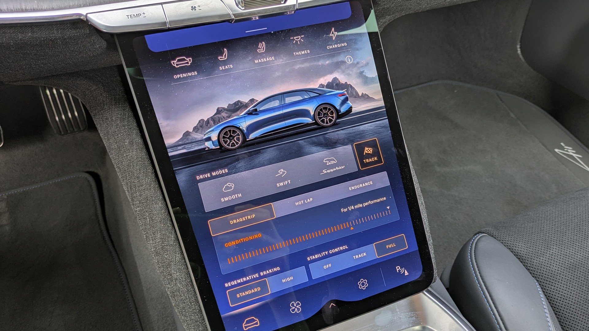 Sedan điện hạng sang Lucid Air Sapphire lập kỷ lục tăng tốc 0-96 km/h, nhanh hơn mọi siêu xe chạy xăng Sedan điện hạng sang Lucid Air Sapphire