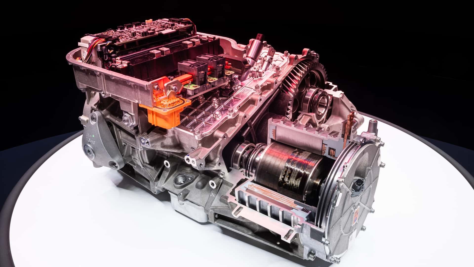 Ferrari hé lộ thông số kỹ thuật của mẫu siêu xe điện đầu tiên Elettrica mẫu xe điện đầu tiên của Ferrari
