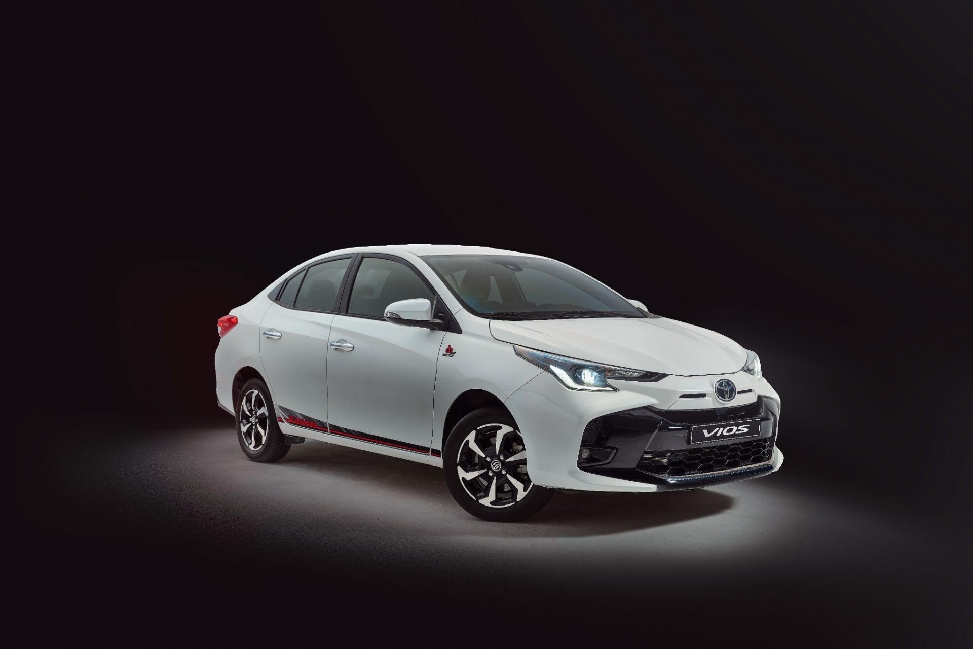 Toyota Vios ra mắt phiên bản Kỷ niệm 30 năm với số lượng giới hạn Toyota Vios ra mắt phiên bản Kỷ niệm 30