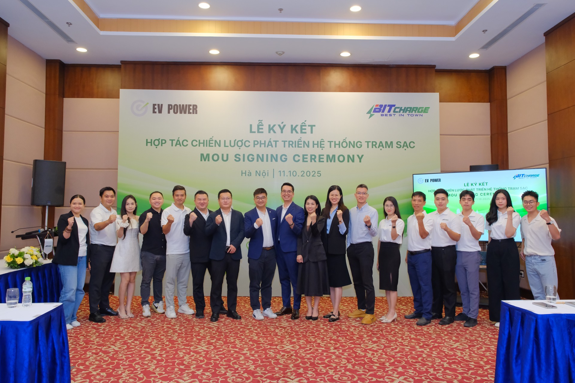 BitCharge hợp tác cùng EV Power lắp đặt hệ thống trạm sạc xe điện tại Việt Nam BitCharge hợp tác cùng EV Power lắp đặt hệ thống trạm sạc xe điện tại Việt Nam