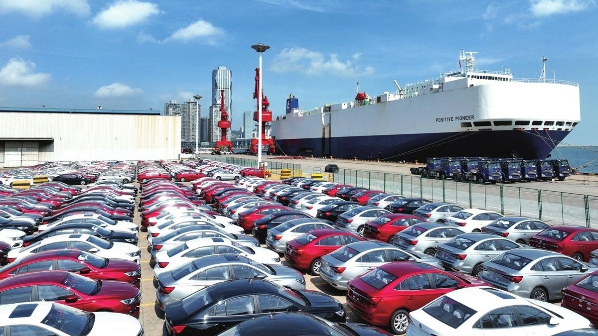 Toyota tiếp tục là thương hiệu ôtô giá trị nhất thế giới, vượt Mercedes, BMW và Tesla Toyota bảng xếp hạng Interbrand 2025