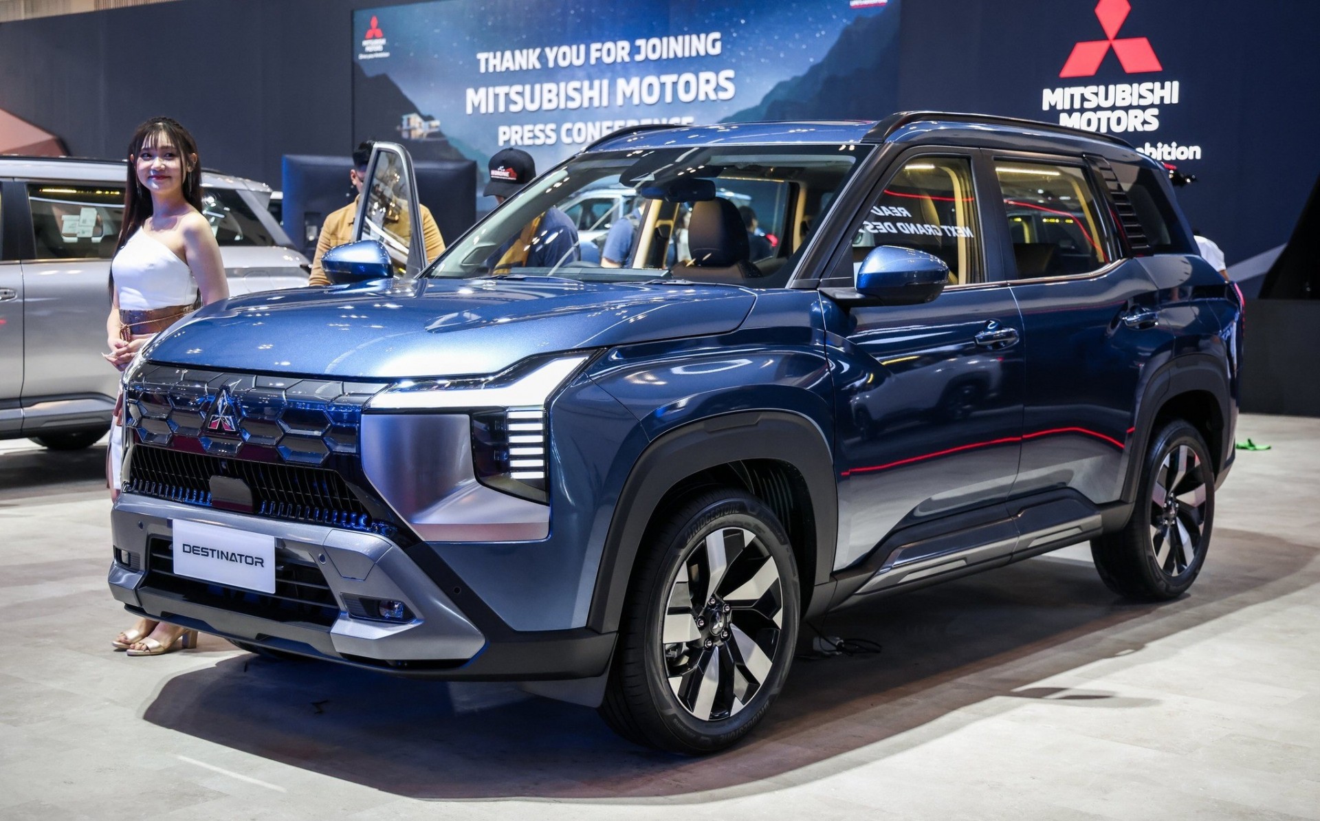Đại lý bắt đầu nhận đặt cọc Mitsubishi Destinator mẫu SUV 7 chỗ mới của Mitsubishi đã được các đại lý nhận đặt cọc