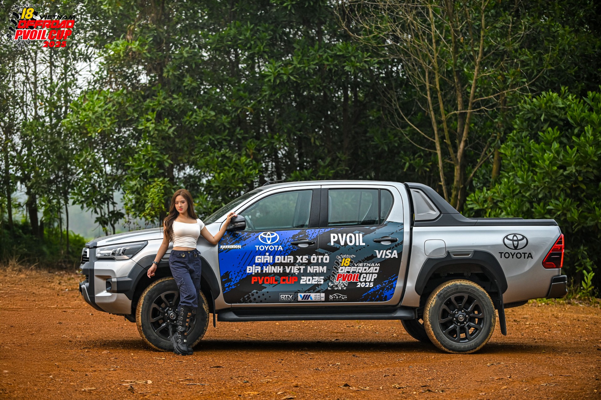 Chiêm ngưỡng bộ ảnh cổ động giải PVOIL VOC 2025 với Toyota Hilux Chiêm ngưỡng bộ ảnh cổ động giải PVOIL VOC 2025 với Toyota Hilux