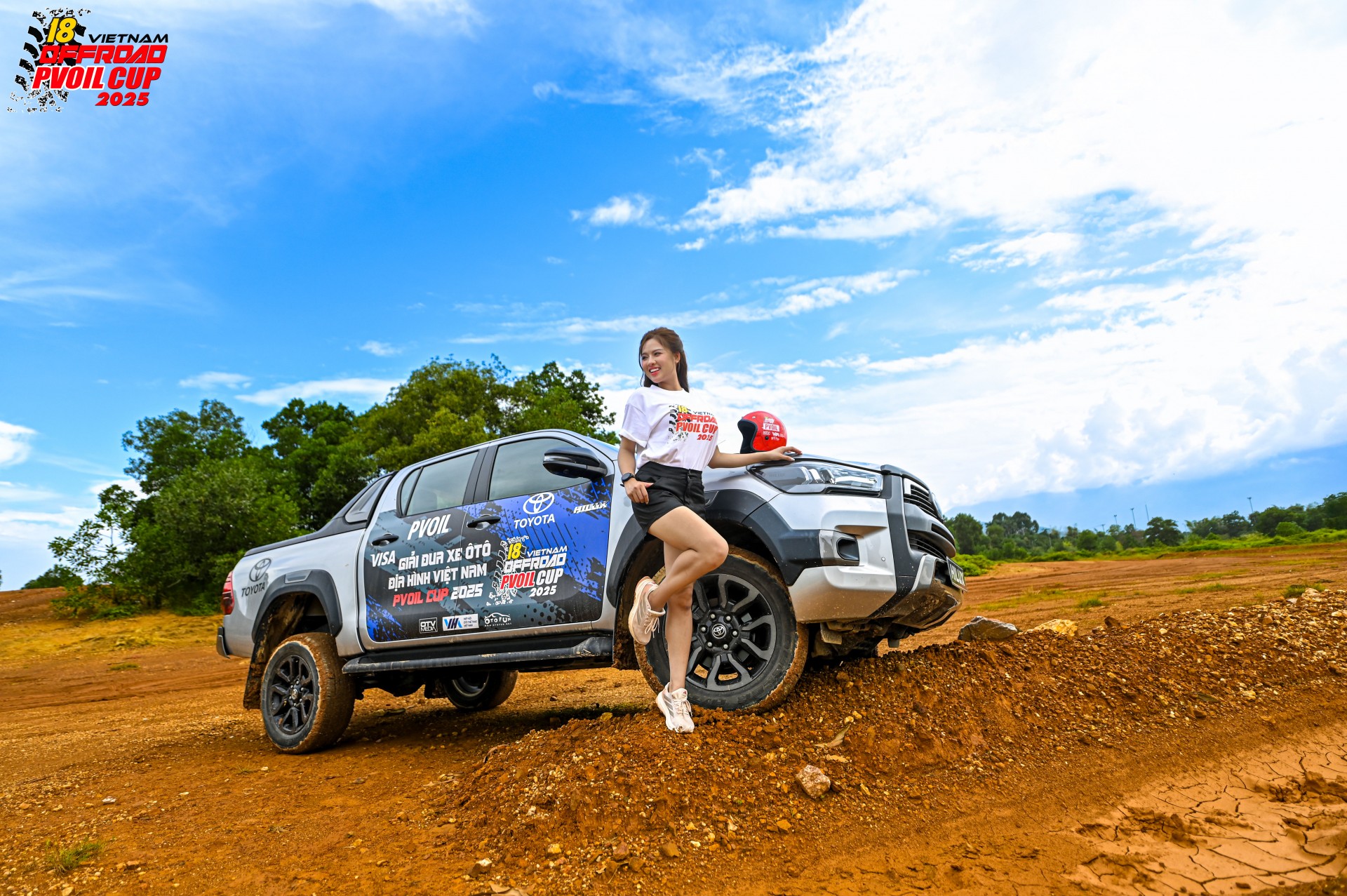 Chiêm ngưỡng bộ ảnh cổ động giải PVOIL VOC 2025 với Toyota Hilux Chiêm ngưỡng bộ ảnh cổ động giải PVOIL VOC 2025 với Toyota Hilux