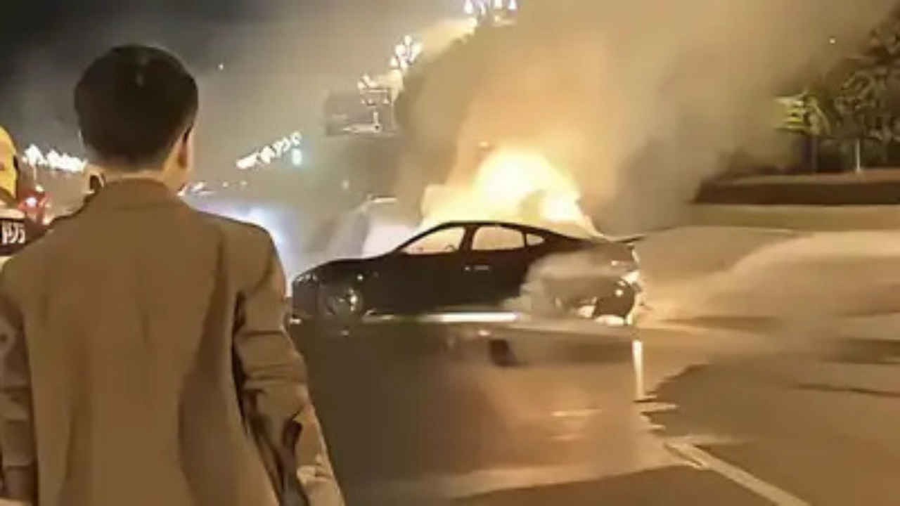 Tay nắm cửa điện tử trên xe ô tô đang là lo ngại an toàn hàng đầu ở Châu Âu Tay nắm cửa điện tử trên xe ô tô