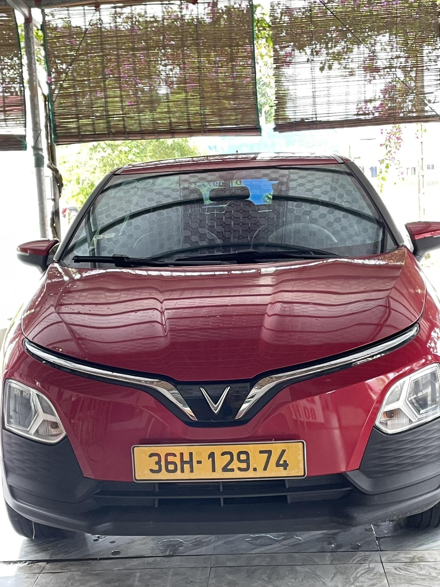 Chủ xe VF 5 chạy dịch vụ ở Thanh Hoá kể chuyện một năm đi 10 vạn, tiết kiệm 160 triệu tiền xăng Chủ xe VF 5 chạy dịch vụ ở Thanh Hoá là Lê Trình đang gây chú ý bằng tính toán từ kinh nghiệm cá nhân (Hình ảnh từ trang Facebook cá nhân của Lê Trình)