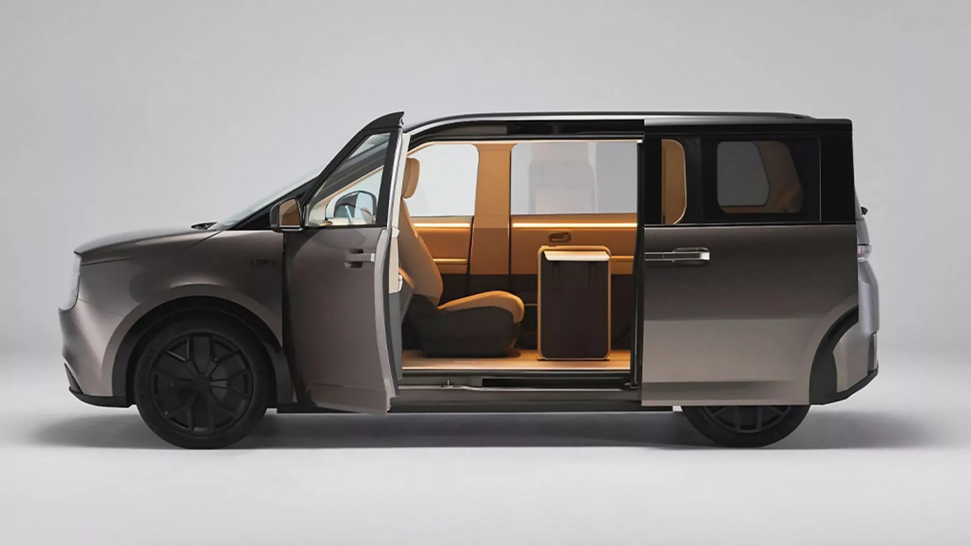 Phía bên của mẫu concept Sharp LDK+ 2025