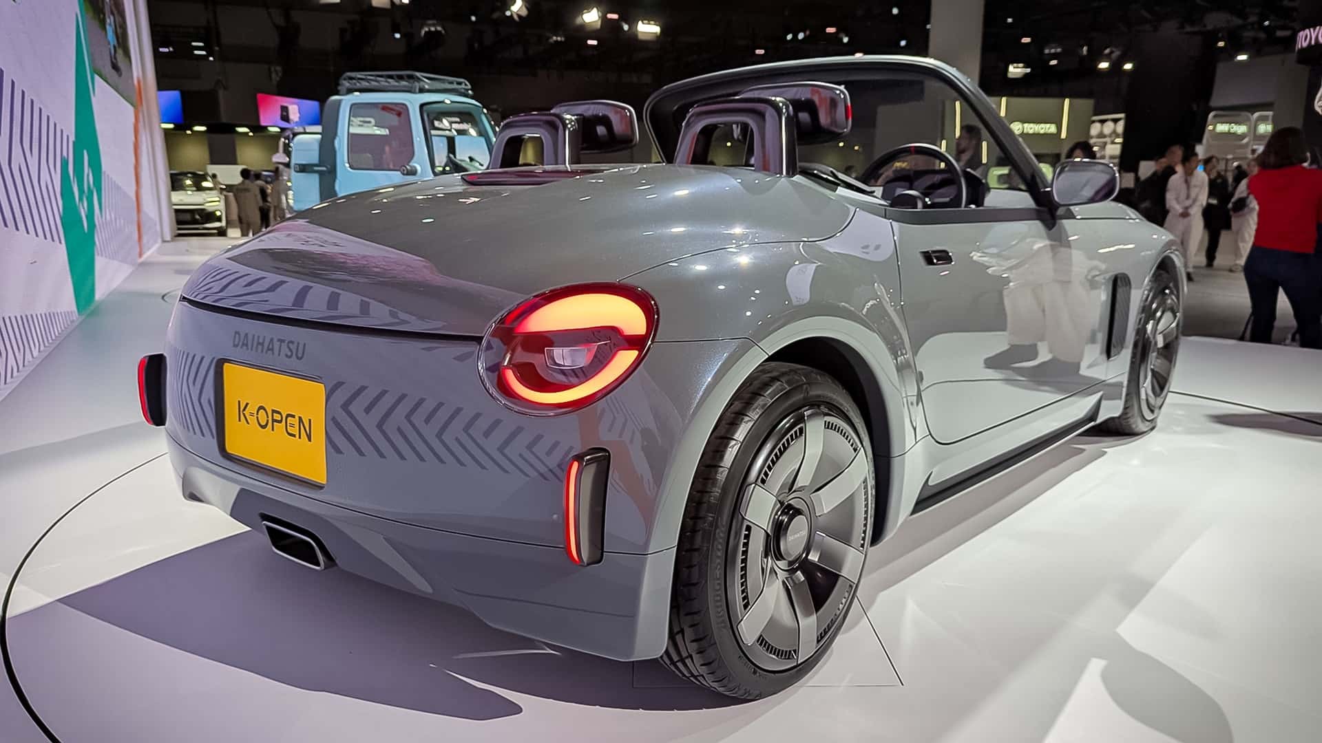 Daihatsu K-Open - Mẫu concept kei car thể thao với hệ dẫn động RWD được ra mắt