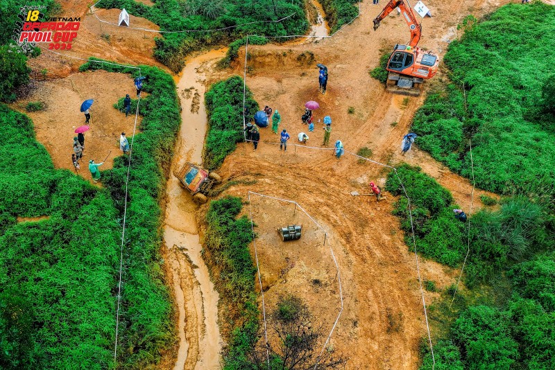 Chiêm ngưỡng những cung đường thi đấu đậm màu sắc thiên nhiên của PVOIL VOC 2025 Chiêm ngưỡng những cung đường thi đấu 'tuyệt đối điện ảnh' tại PVOIL VOC 2025