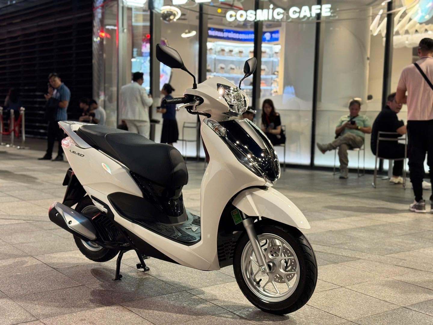 Honda ra mắt bộ đôi SH, Air Blade và LEAD 2026: Thiết kế mới, nhiều trang bị đáng chú ý Honda ra mắt bộ đôi SH, Air Blade và LEAD 2026: Thiết kế mới, nhiều trang bị đáng chú ý