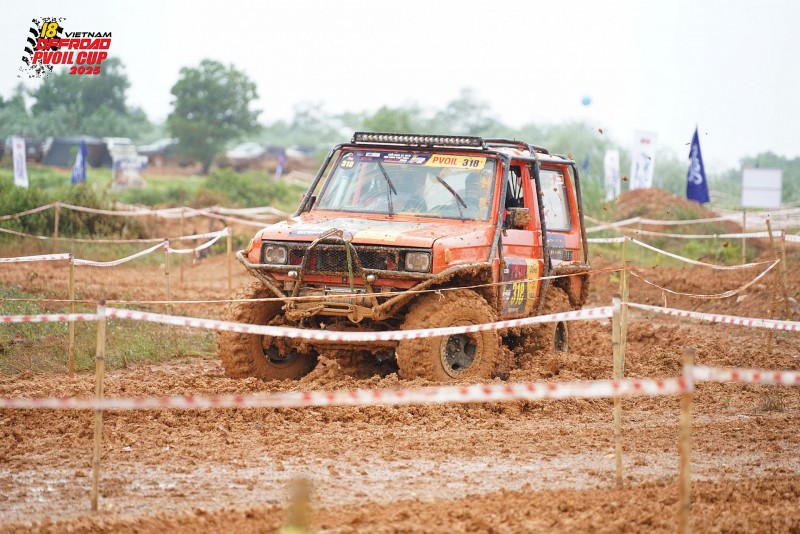 Con đường đăng quang Hạng SUV Nâng cao tại PVOIL VOC 2025 của đội đua 318 - Vulcan4x4-PNF