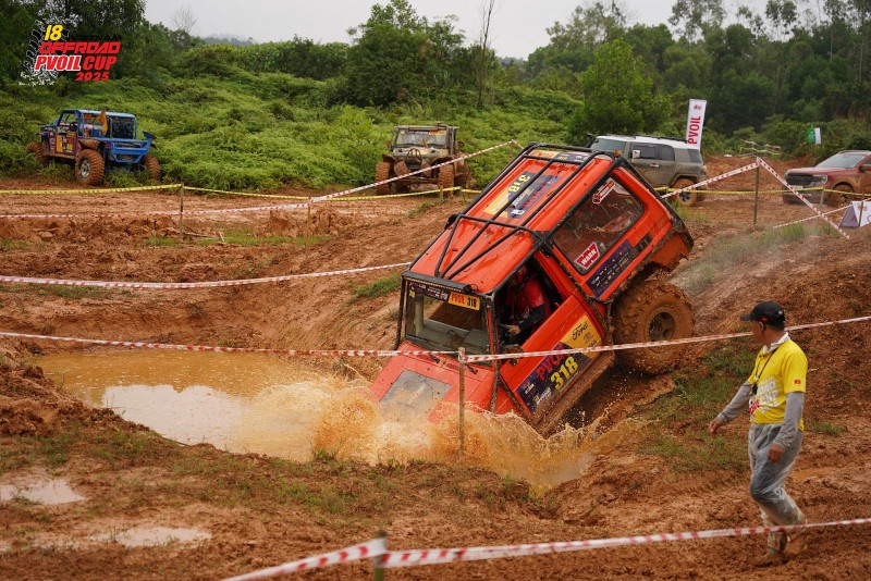 Con đường đăng quang Hạng SUV Nâng cao tại PVOIL VOC 2025 của đội đua 318 - Vulcan4x4-PNF