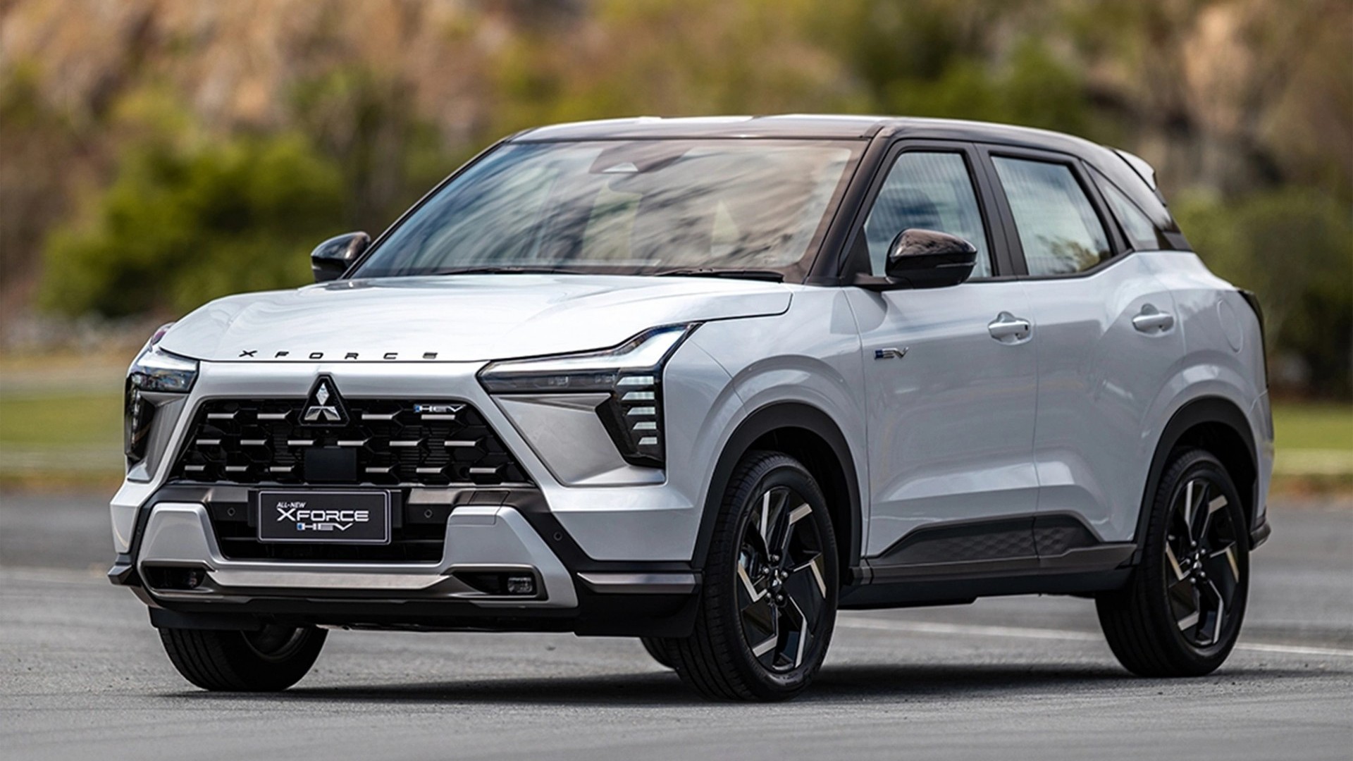 Mitsubishi Xforce HEV 2026 ra mắt Thái Lan, giá quy đổi 727 triệu đồng