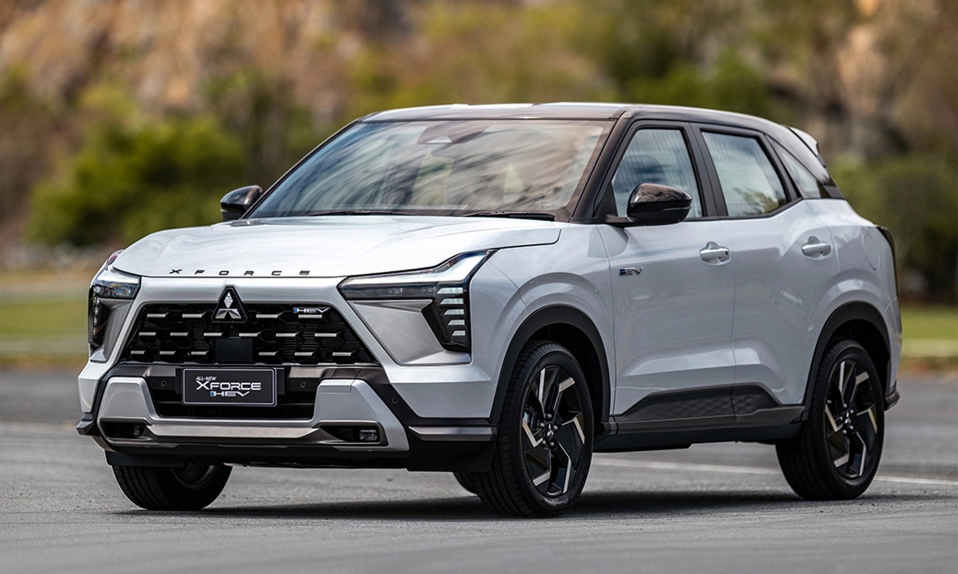 Mitsubishi Xforce HEV 2026 ra mắt Thái Lan, giá quy đổi 727 triệu đồng Mitsubishi Xforce HEV 2026 ra mắt Thái Lan có giá bao nhiêu
