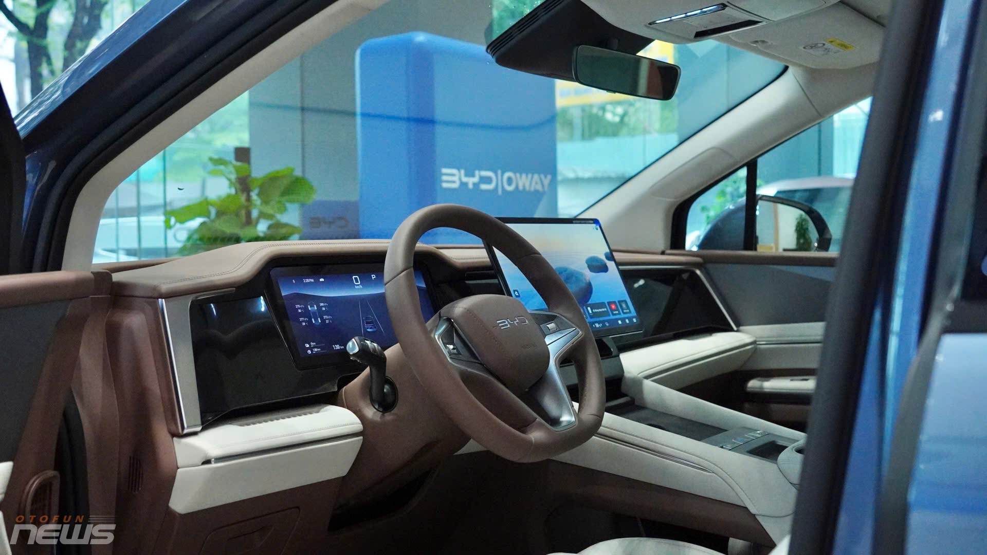 BYD M9 ra mắt, là chiếc MPV PHEV 7 chỗ đầu tiên ở thị trường Việt Nam, giá từ 2 đến gần 2,4 tỷ đồng BYD M9 ra mắt, là chiếc MPV PHEV 7 chỗ đầu tiên ở thị trường Việt Nam, giá từ 2 đến gần 2,4 tỷ đồng