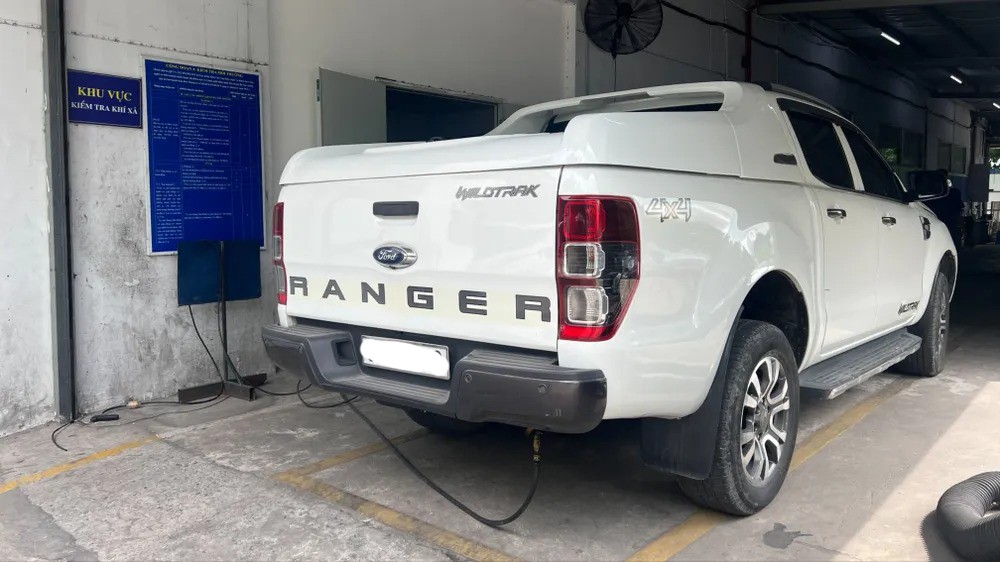 Xe cũ giá rẻ đối mặt nguy cơ bị hạn chế lưu thông nếu Hà Nội và TP HCM Xe cũ giá rẻ đối mặt nguy cơ bị hạn chế lưu thông nếu Hà Nội và TP HCM