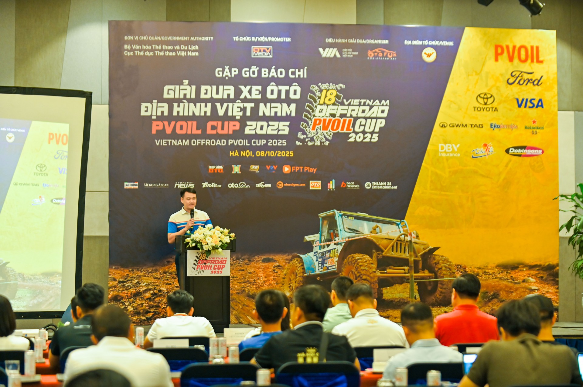 Tổng Công ty Dầu Việt Nam đồng hành cùng Giải Đua Xe Ô tô Địa hình Việt Nam năm thứ 10 liên tục