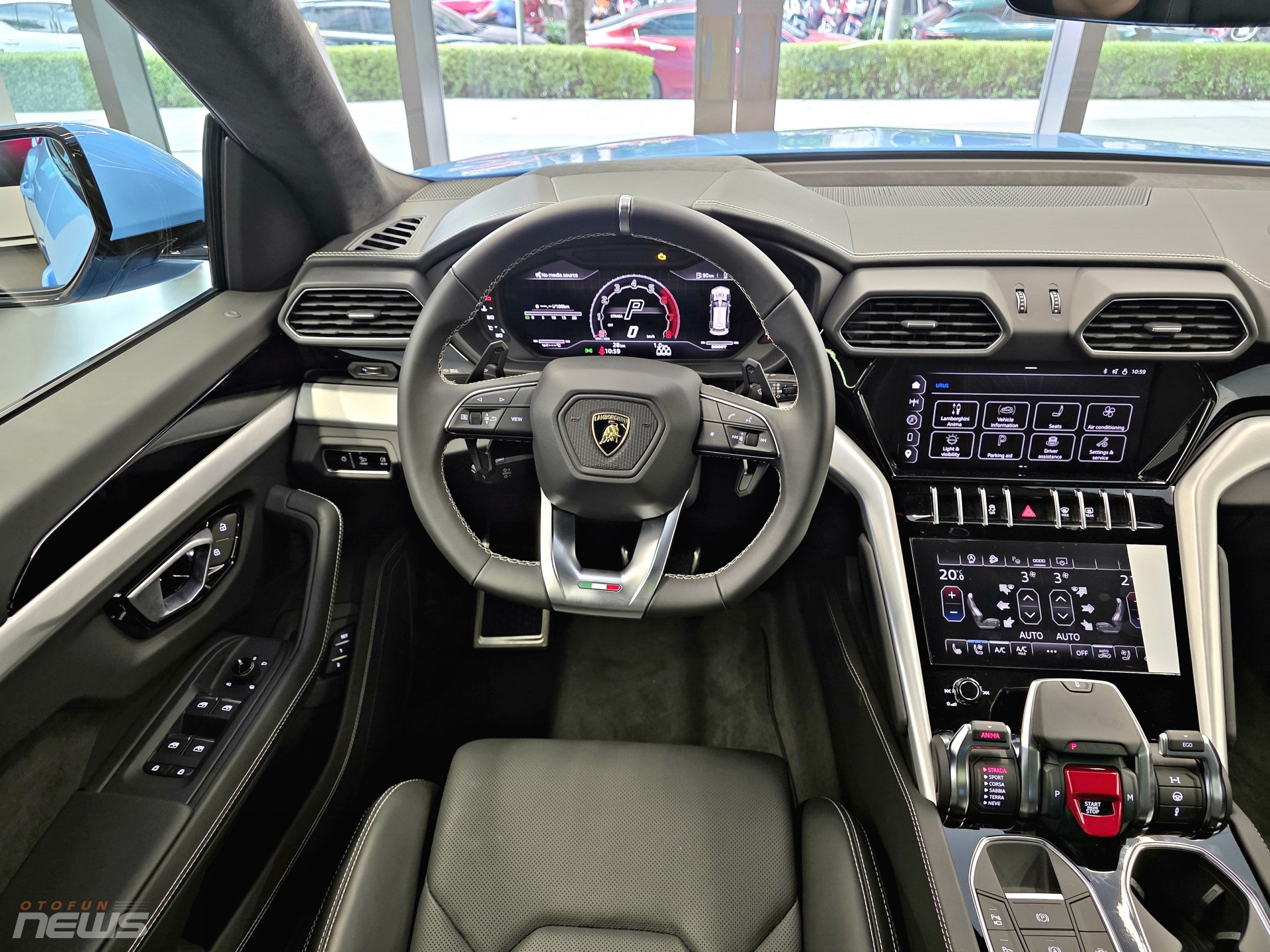 Ngắm Lamborghini Urus S giá hơn 15 tỷ đồng tại TP.HCM Ngắm Lamborghini Urus S giá hơn 15 tỷ đồng tại TP.HCM