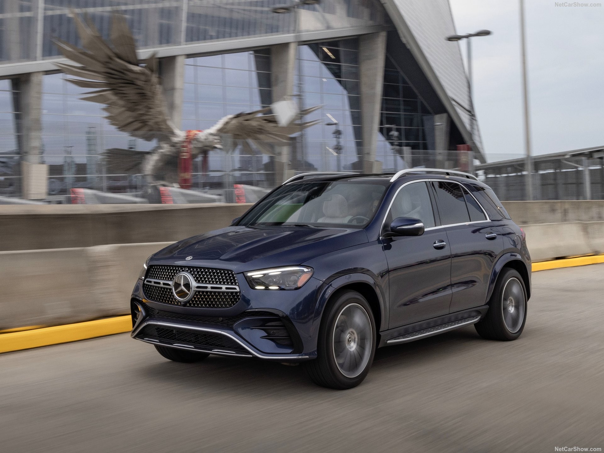 Mercedes-Benz GLE 400e ra mắt Việt Nam, SUV hybrid sạc ngoài giá 4,669 tỷ đồng Mercedes-Benz GLE 400e ra mắt Việt Nam, SUV hybrid sạc ngoài giá 4,669 tỷ đồng