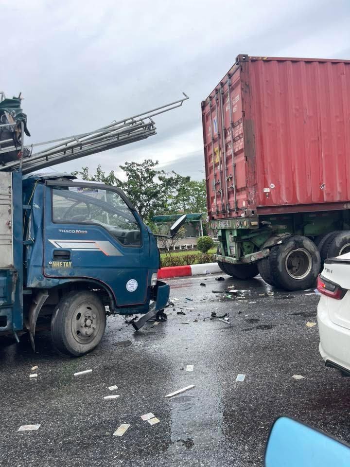 Tổng hợp tin tức tai nạn giao thông mới nhất ngày hôm nay 19/11/2025