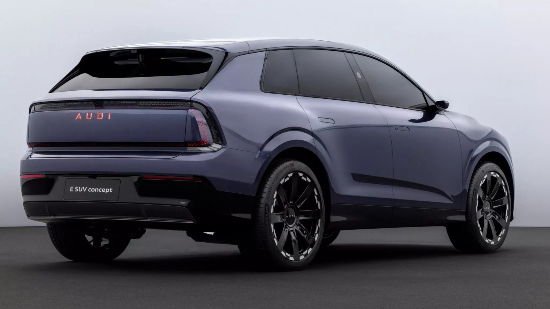 Audi lần đầu giới thiệu xe điện E SUV Concept ở Triển lãm Ô tô Quảng Châu 2025 Phía sau của AUDI E SUV Concept