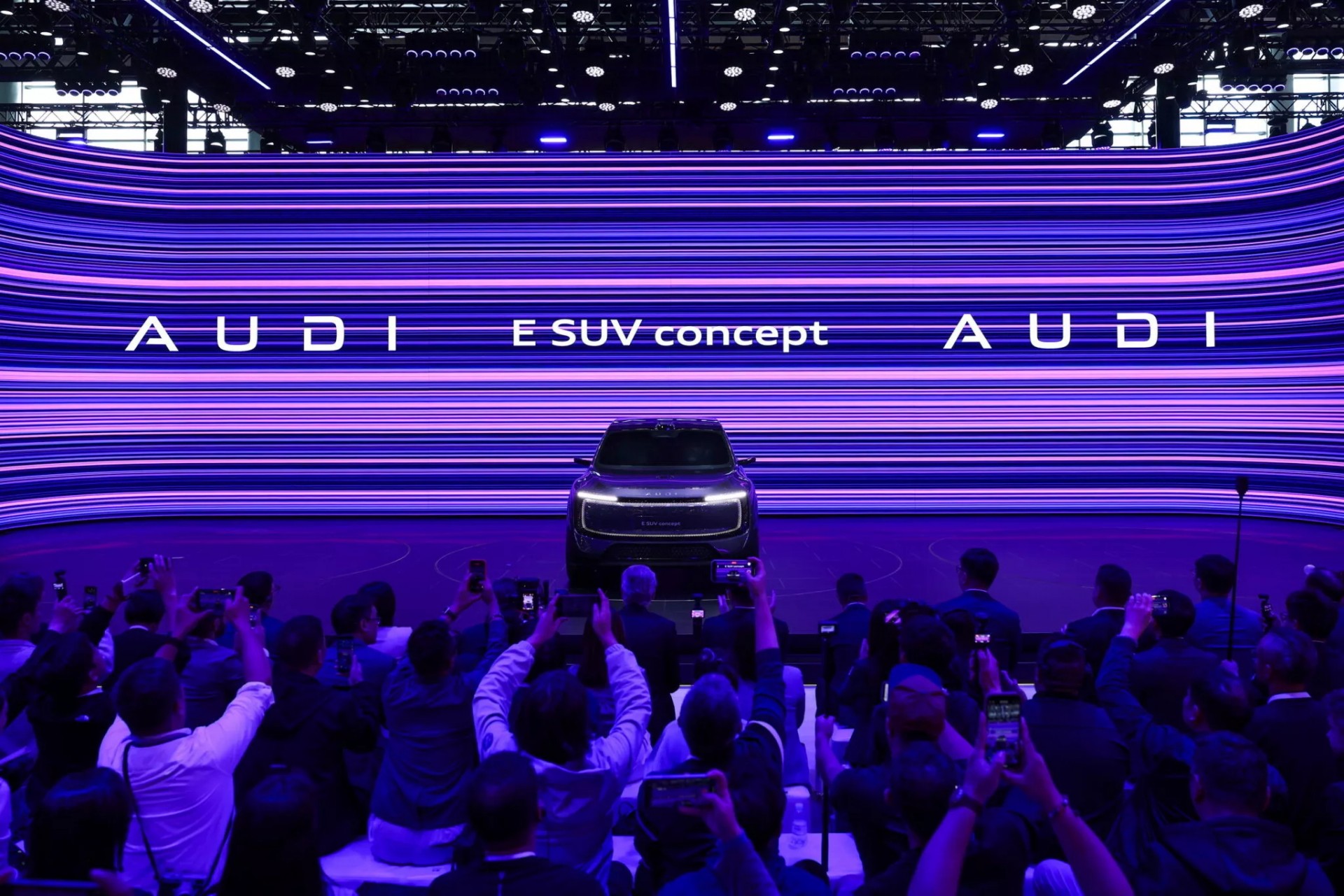 Audi lần đầu giới thiệu xe điện E SUV Concept ở Triển lãm Ô tô Quảng Châu 2025 AUDI E SUV Concept có màn ra mắt đầu tiên tại Triển lãm Ô tô Quảng Châu 2025