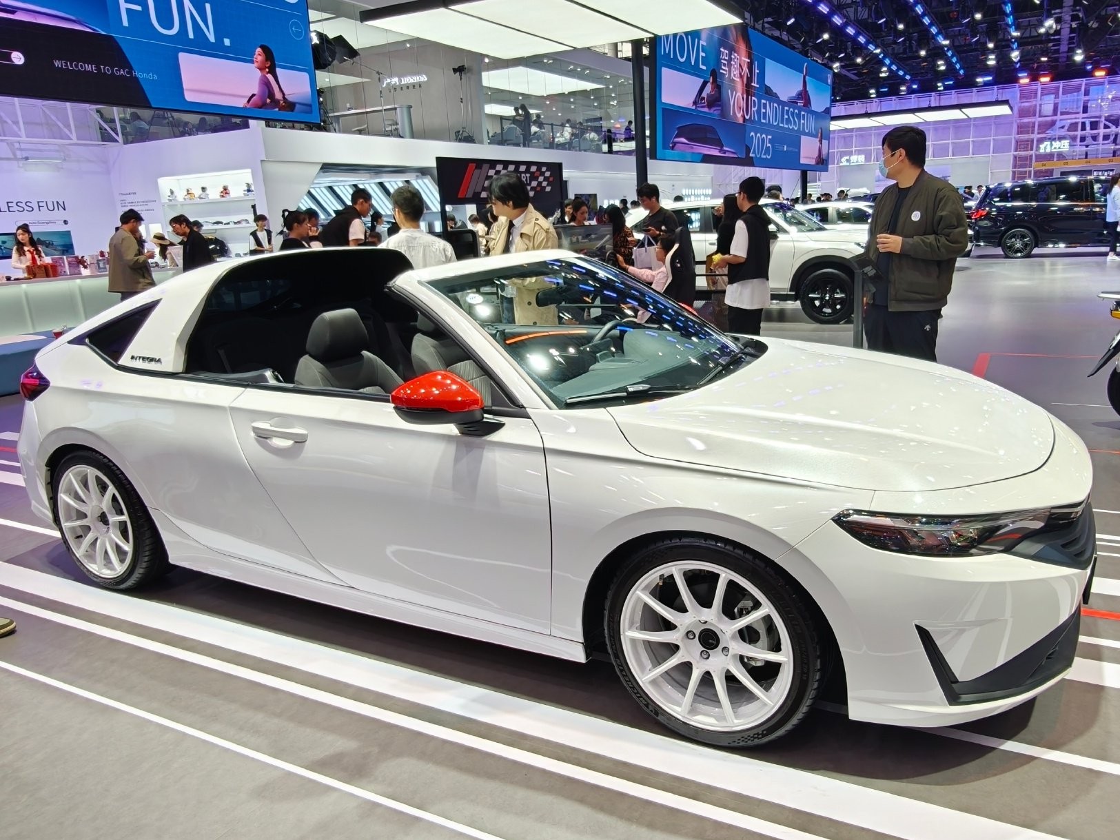 Honda gây ấn tượng tại Triển lãm Ô tô Quảng Châu 2025 với mẫu concept xe mui trần cực chất Mẫu concept Honda Integra Targa bắt mắt được trưng bày tại Triển lãm Ô tô Quảng Châu 2025