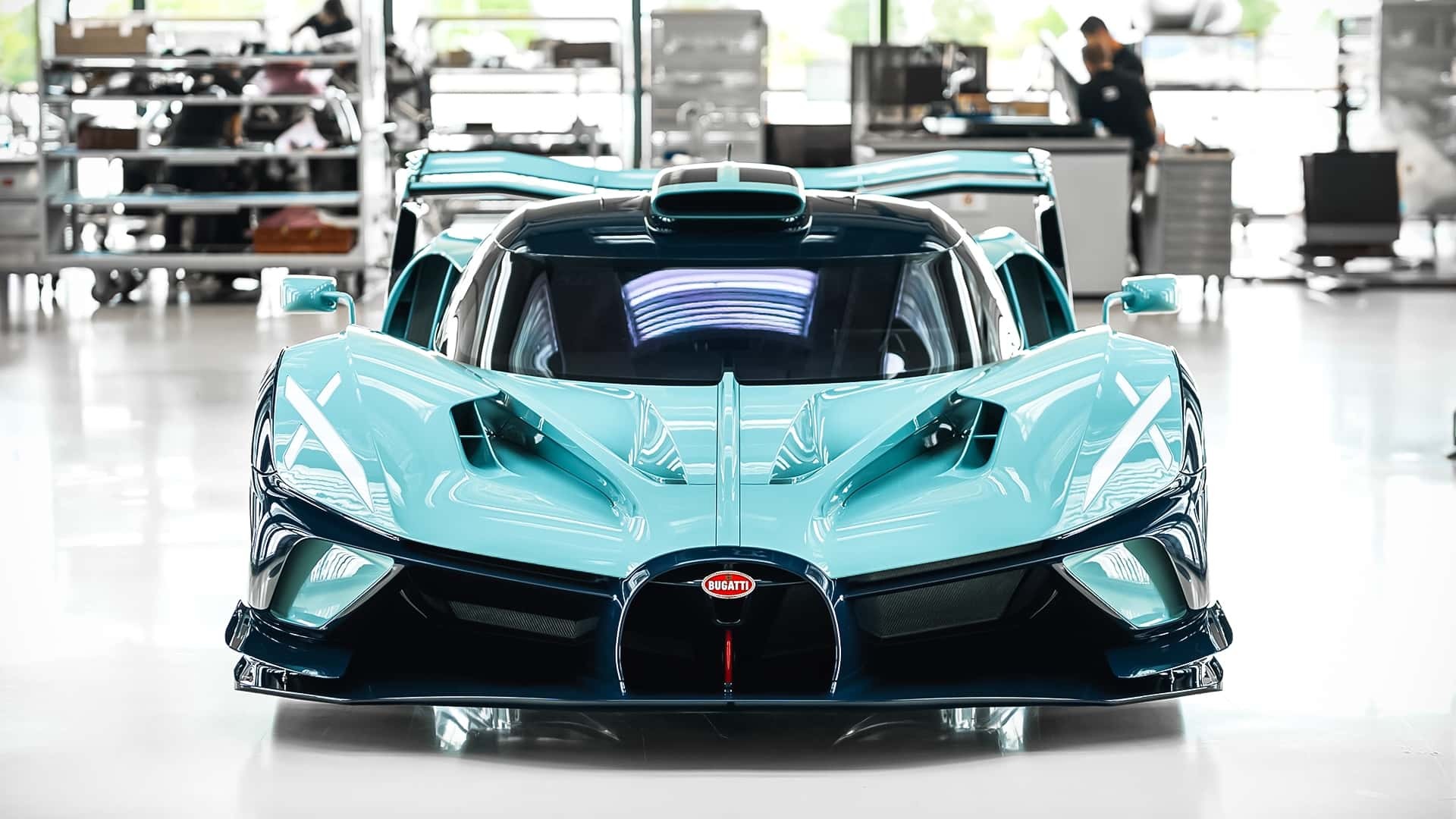 Bugatti xuất xưởng siêu xe Bolide cuối cùng, sắp ngừng sản xuất hàng loạt động cơ W16 huyền thoại Phần đầu xe của Bugatti Bolide
