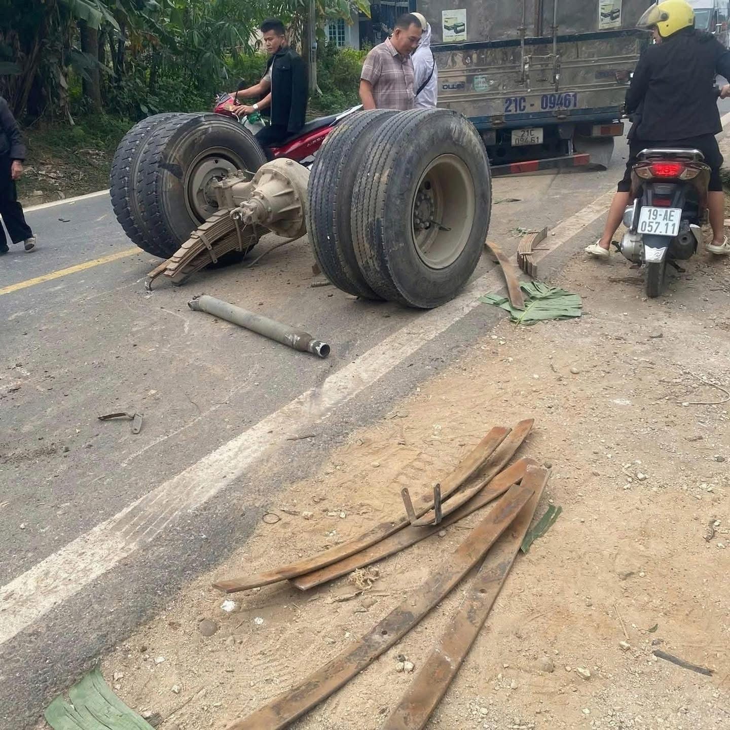 Tổng hợp tin tức tai nạn giao thông mới nhất ngày hôm nay 3/12/2025