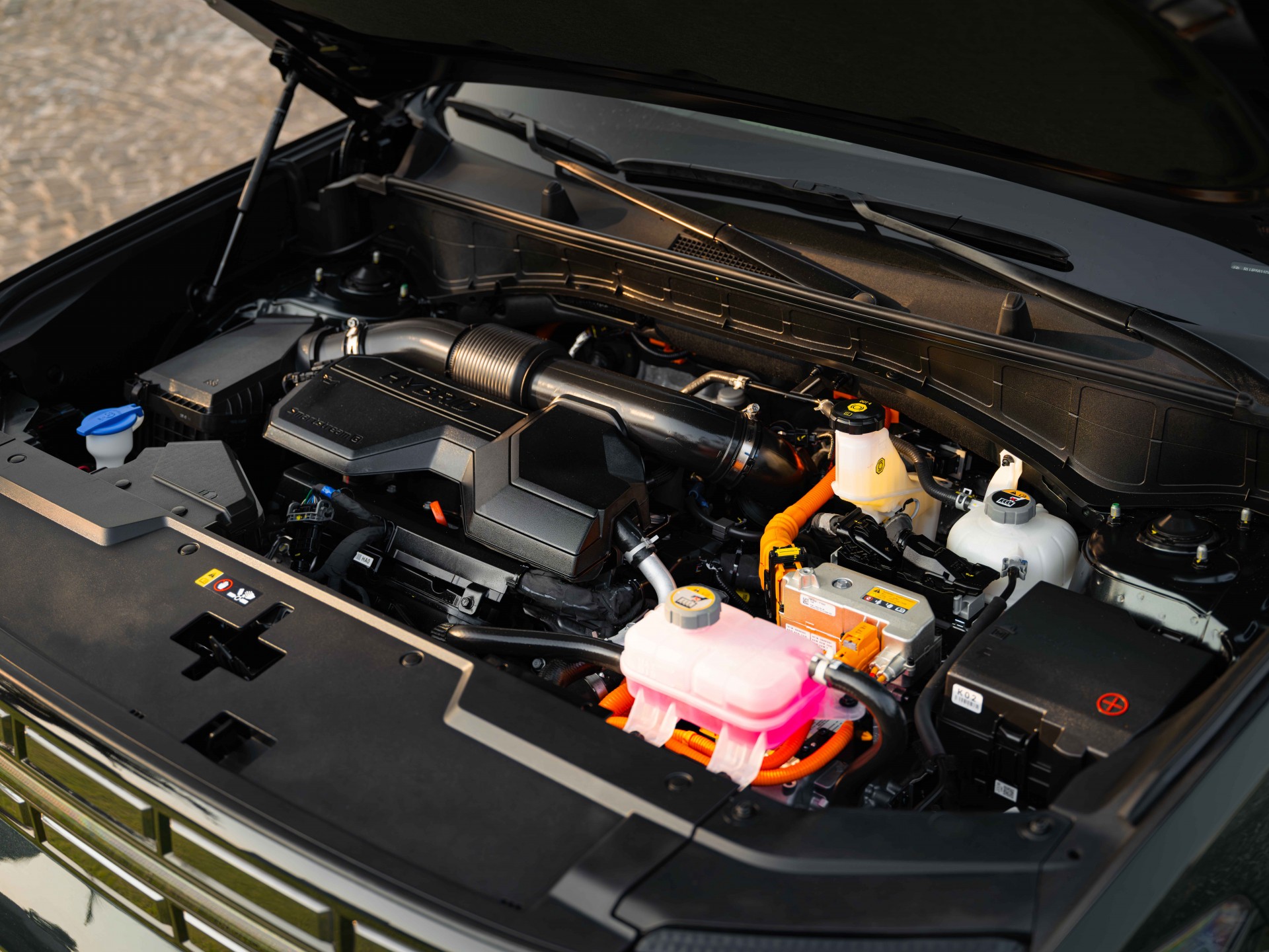Hyundai Santa Fe Hybrid ra mắt Việt Nam, giá 1,369 tỷ đồng Hyundai Santa Fe Hybrid ra mắt Việt Nam, giá 1,369 tỷ đồng