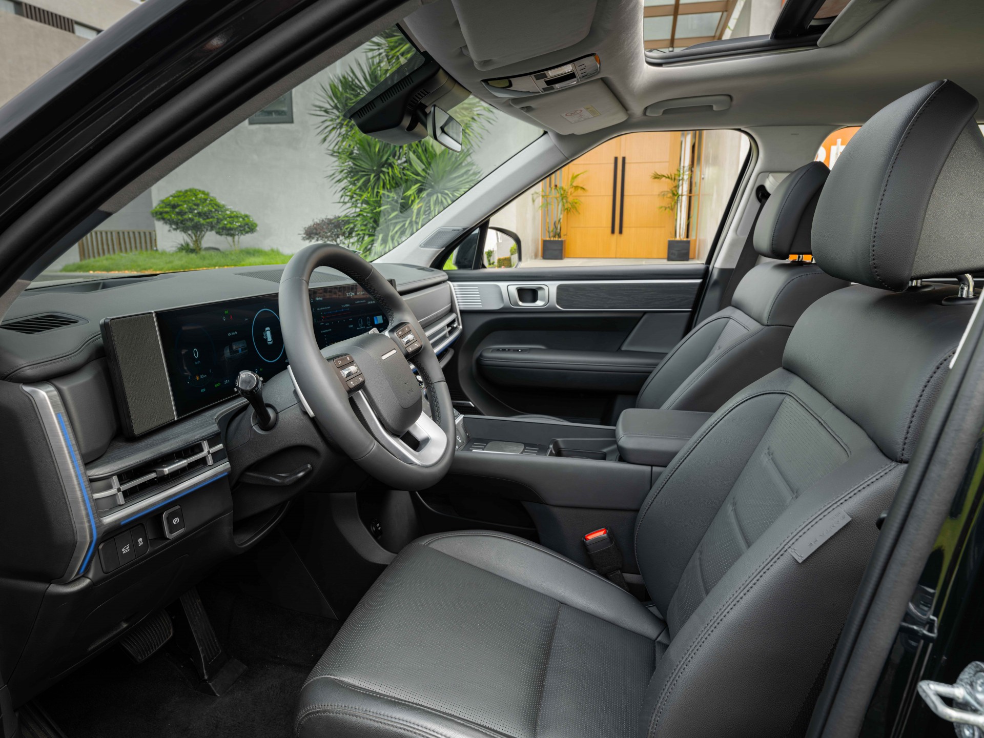Hyundai Santa Fe Hybrid ra mắt Việt Nam, giá 1,369 tỷ đồng Hyundai Santa Fe Hybrid ra mắt Việt Nam, giá 1,369 tỷ đồng