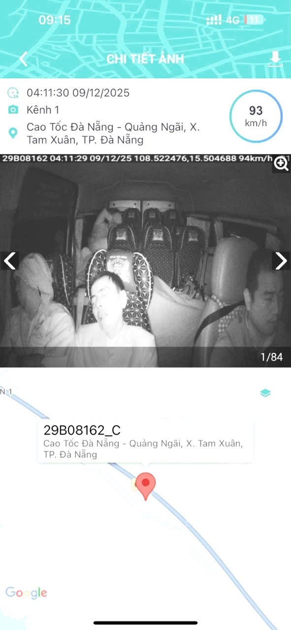 Xe khách húc đuôi xe đầu kéo cao tốc Đà Nẵng - Quảng Ngãi, 3 người tử vong vì không thắt dây an toàn Hình ảnh trích xuất từ camera trong xe khách cho thấy nhiều người không thắt dây an toàn