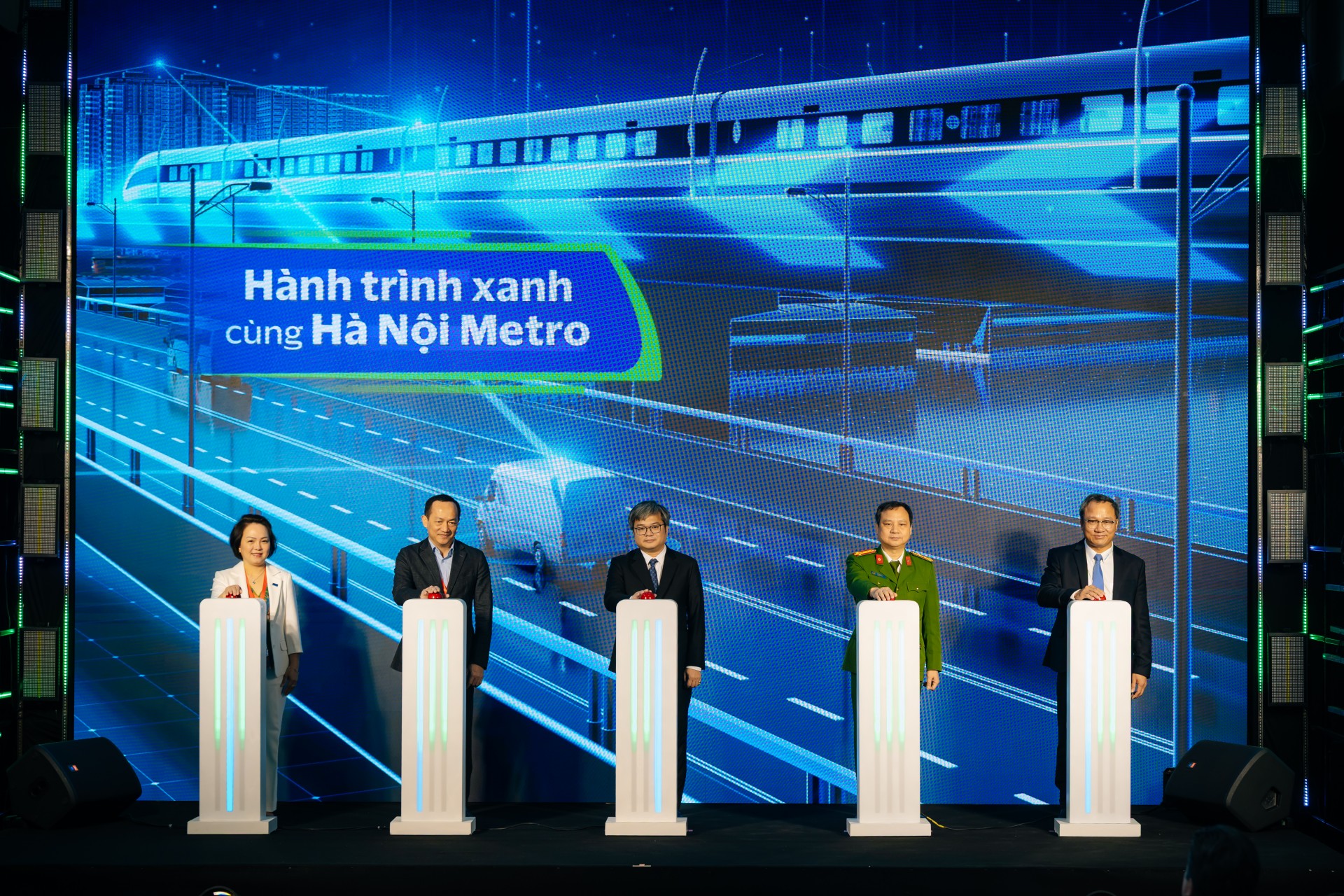 Visa ra mắt giải pháp thanh toán “chạm để di chuyển” đầu tiên tại Hà Nội trên tuyến Metro 2A Visa ra mắt giải pháp thanh toán “chạm để di chuyển” đầu tiên tại Hà Nội trên tuyến Metro 2A