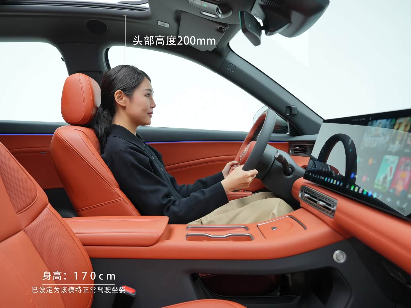 Hồng Kỳ HS6 PHEV - SUV sang với tầm hoạt động 1.650 km chính thức được bán ở Trung Quốc Ghế phía trước của Hồng Kỳ HS6 PHEV