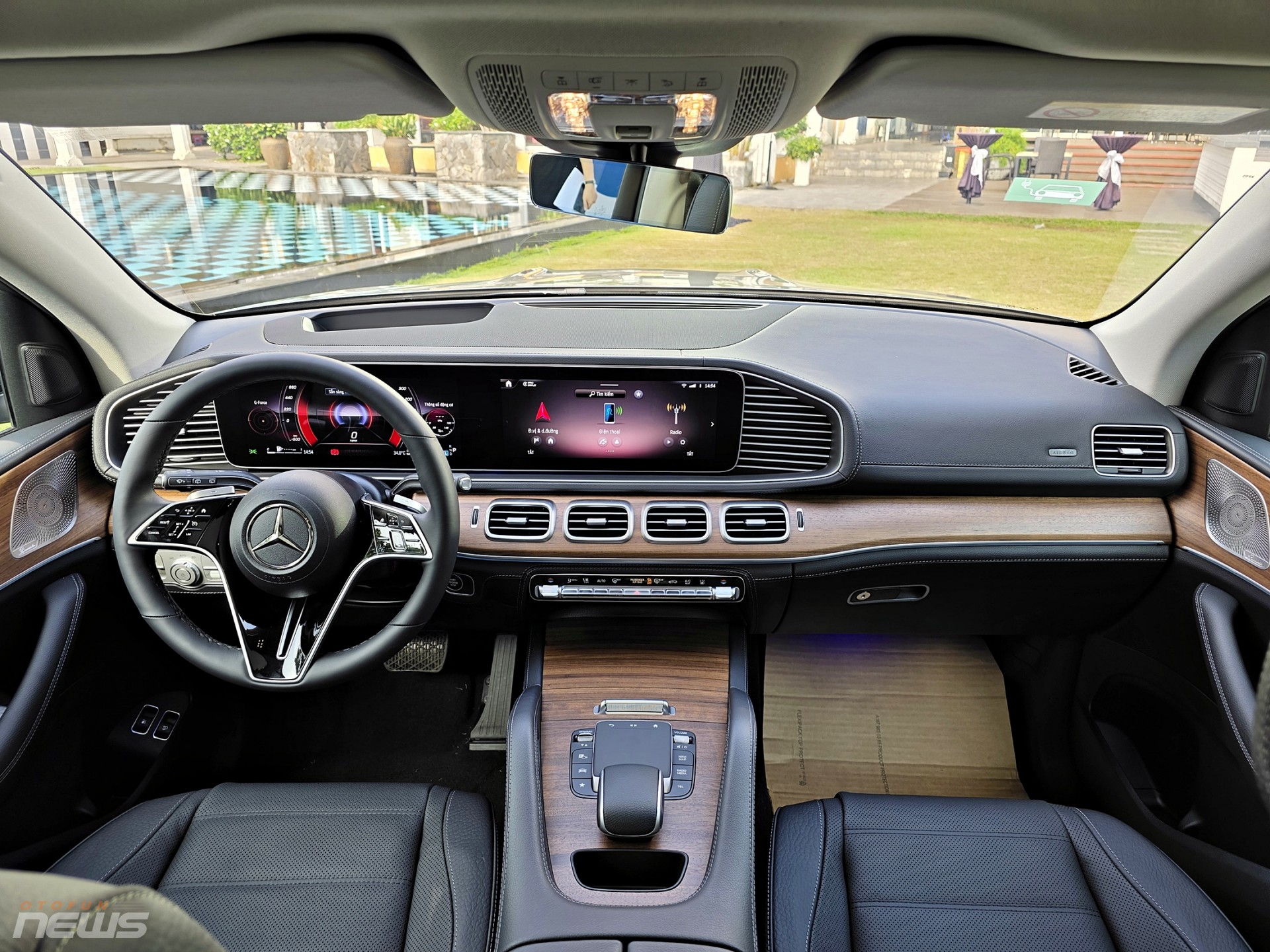 Cận cảnh SUV plug-in hybrid Mercedes-Benz GLE 400e Cận cảnh SUV plug-in hybrid Mercedes-Benz GLE 400e