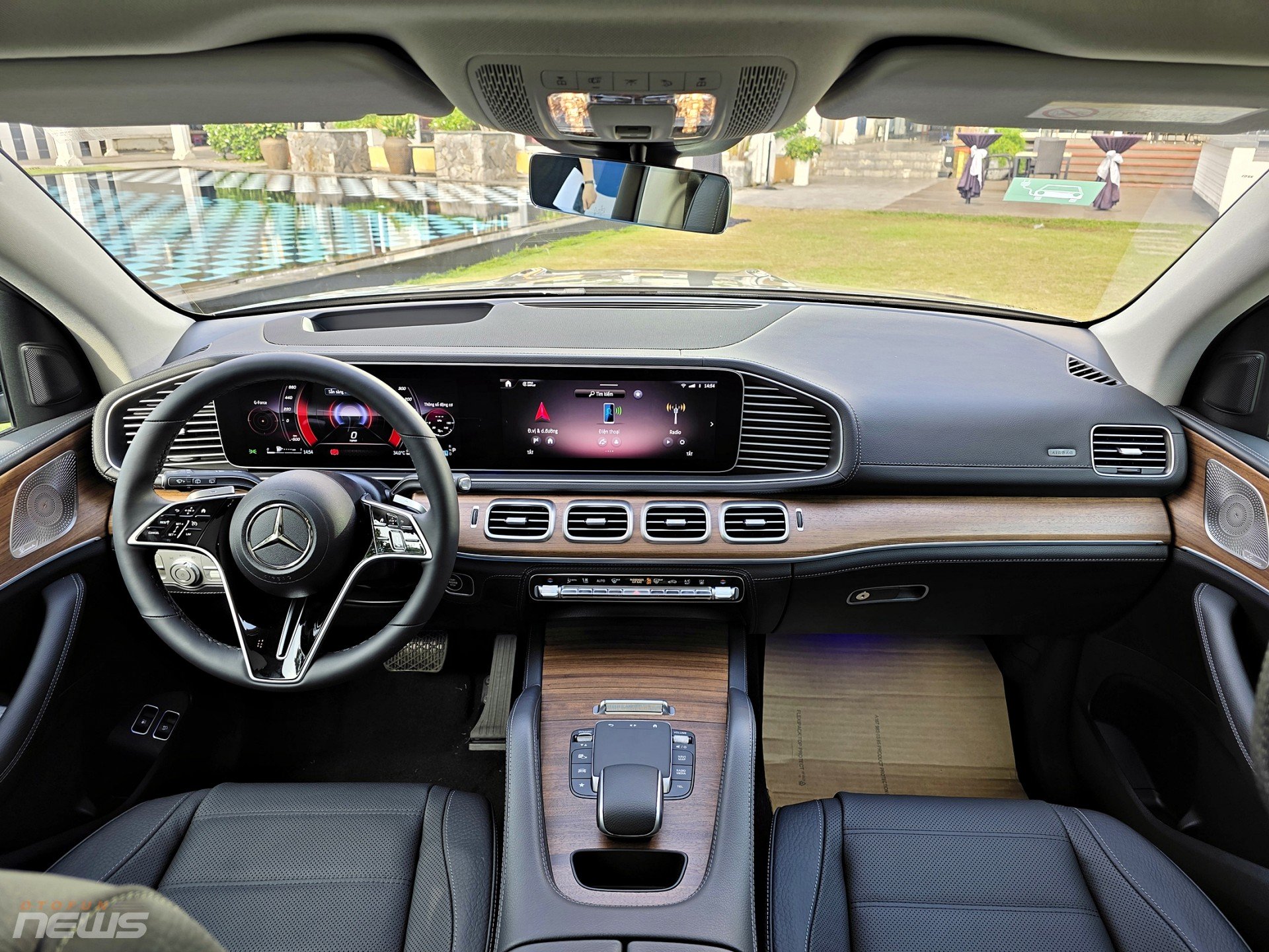 Cận cảnh SUV plug-in hybrid Mercedes-Benz GLE 400e Cận cảnh SUV plug-in hybrid Mercedes-Benz GLE 400e